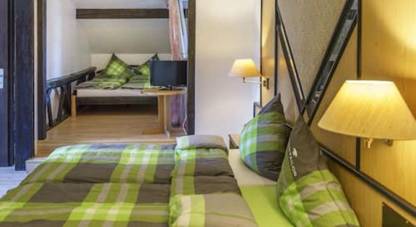 Quadruple Room with Bath