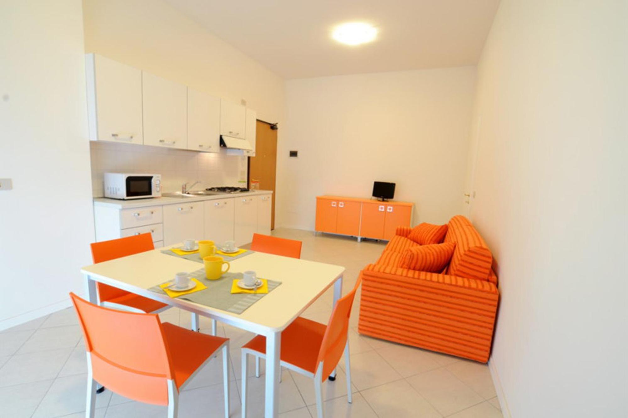 Superior One-Bedroom Apartment - Photo 8