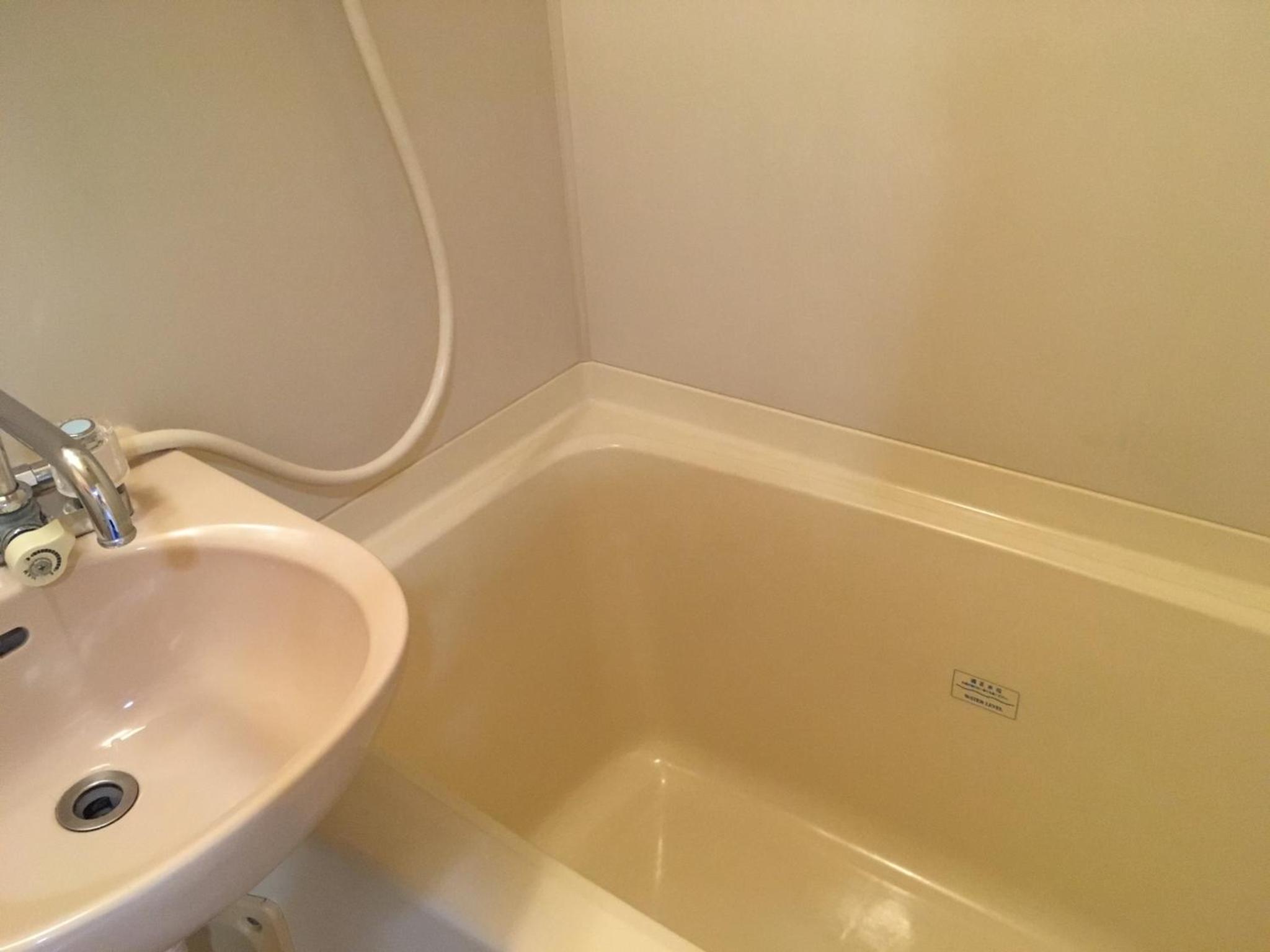 Single Room - Non-Smoking photo 3
