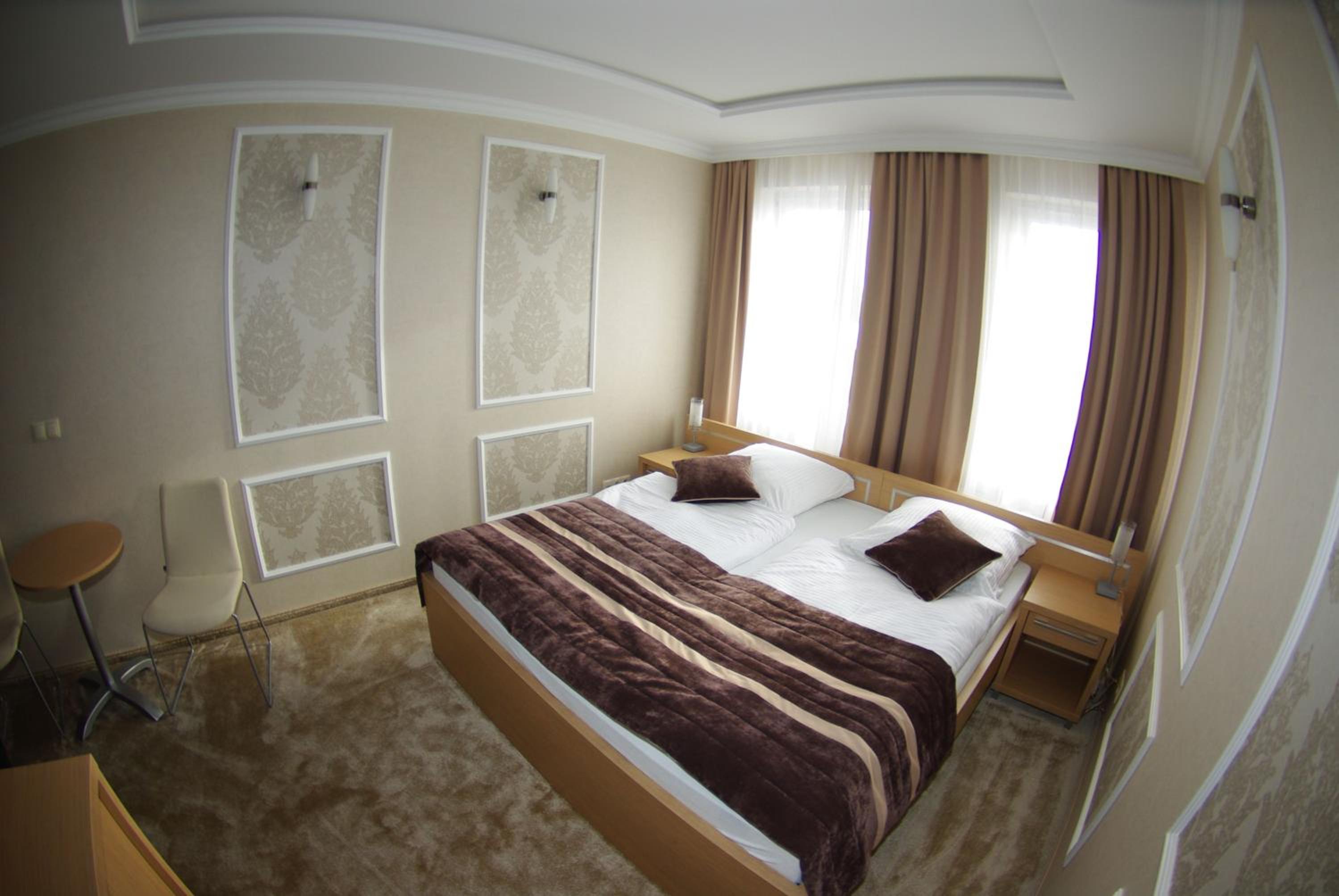 Double or Twin Room - Photo 1