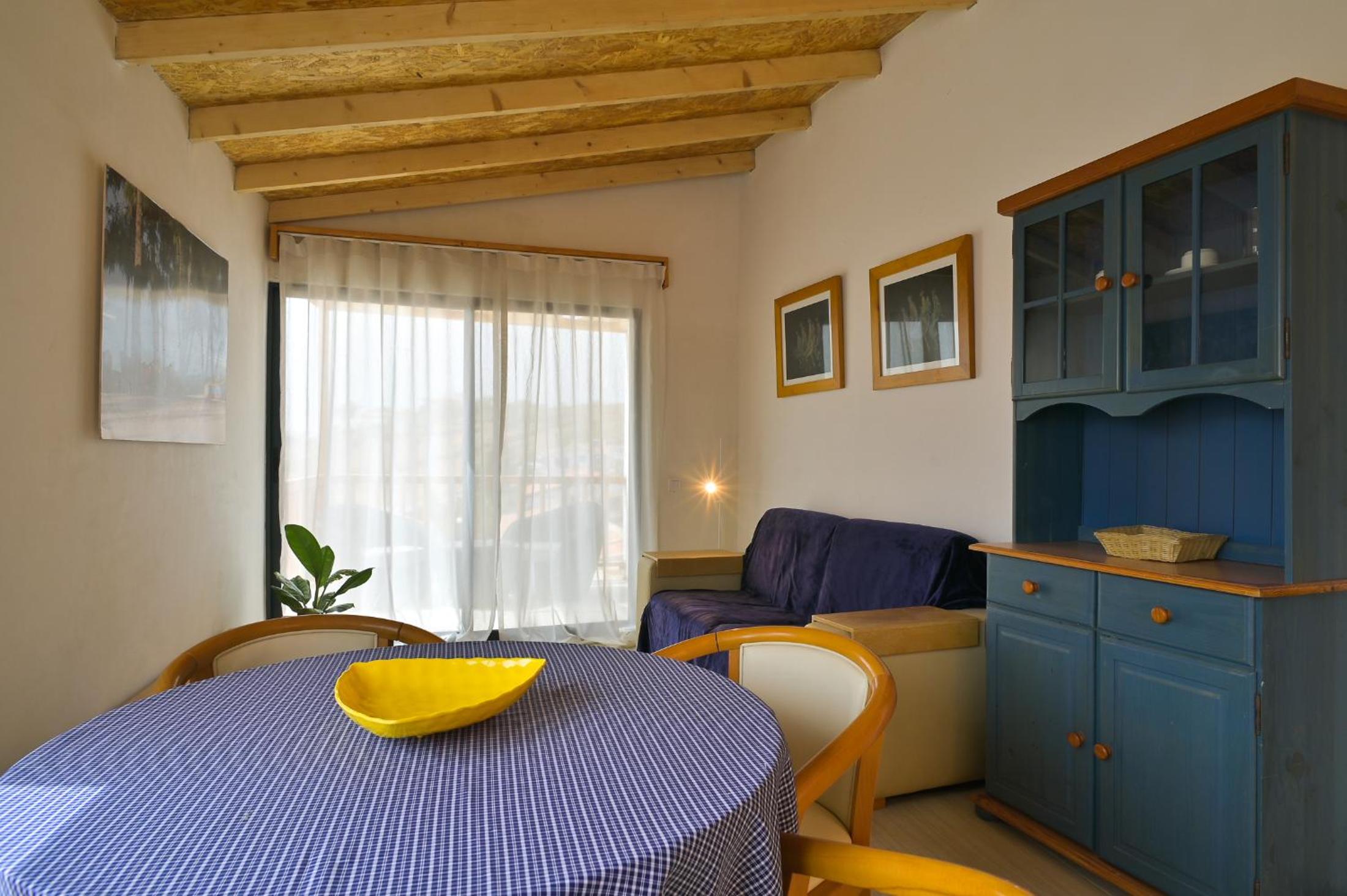 Apartment with View and Balcony photo 3