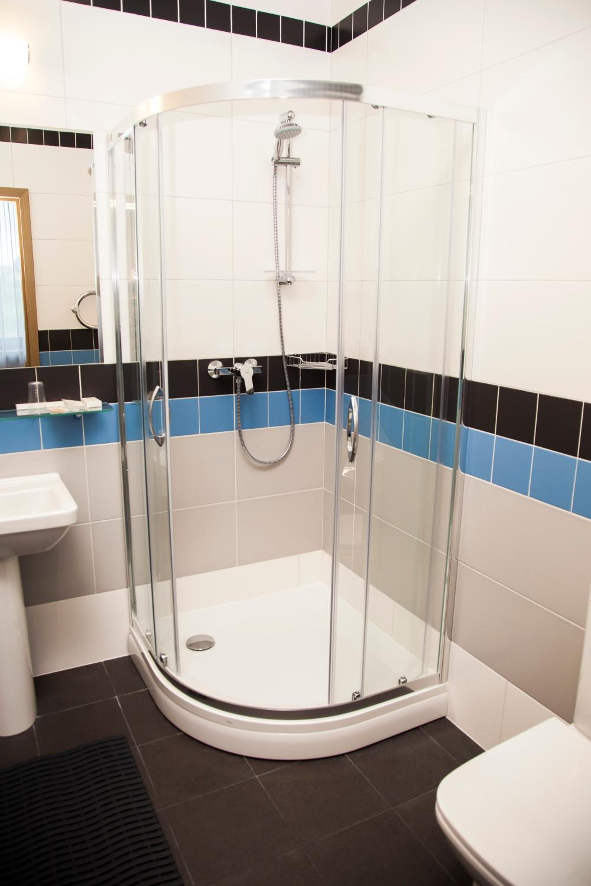 Standard Double or Twin Room photo 1