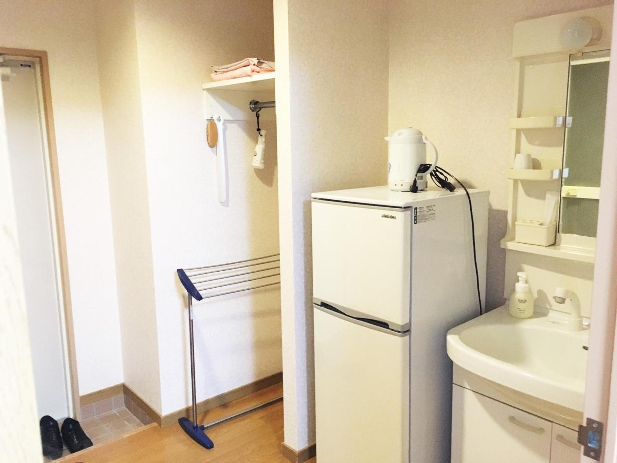 Single Room - Smoking photo 3