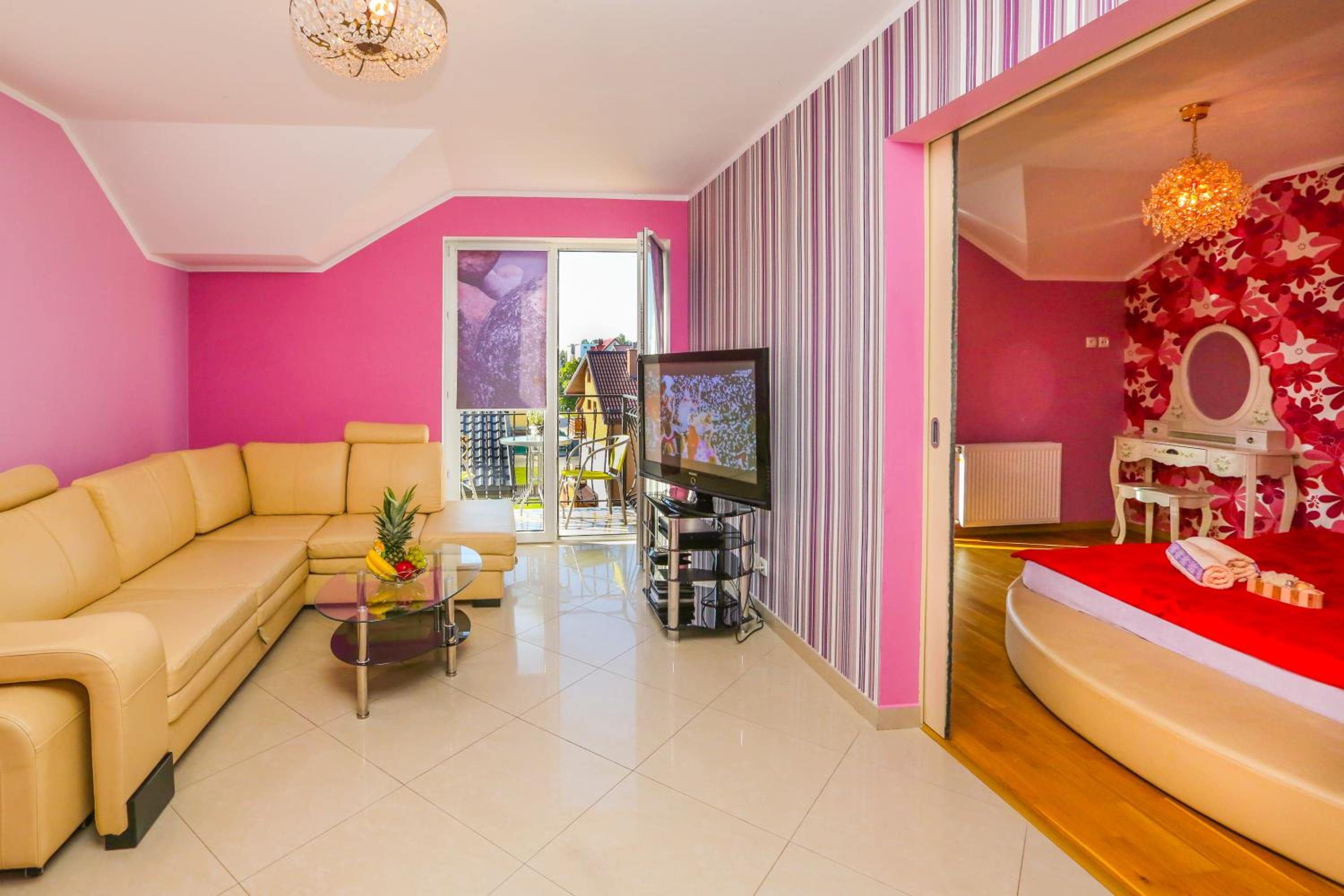 Apartment with Sea View - Photo 4