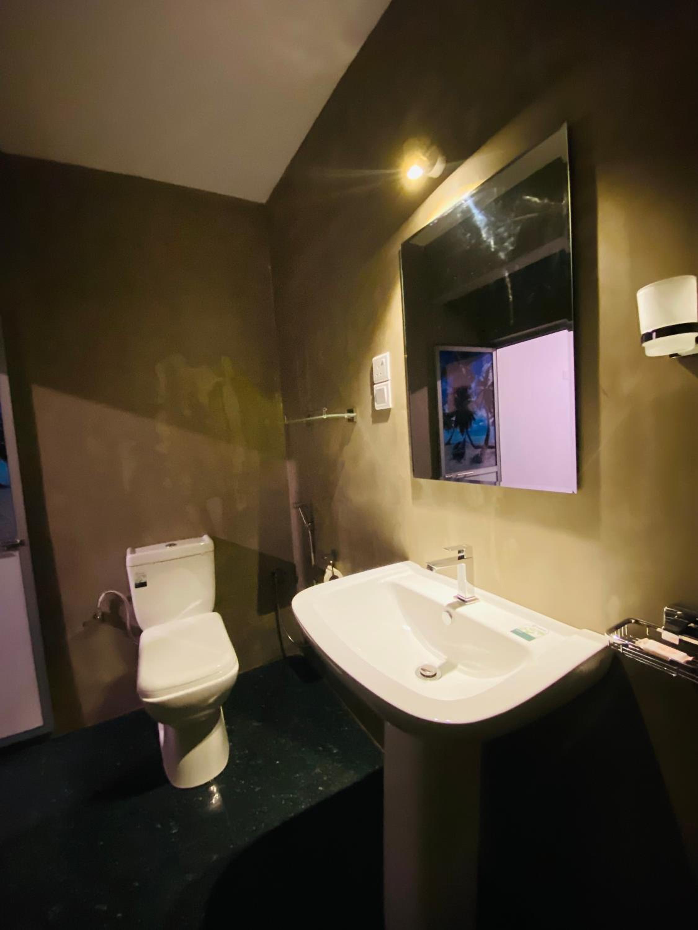 Double Room with Private Bathroom photo 3