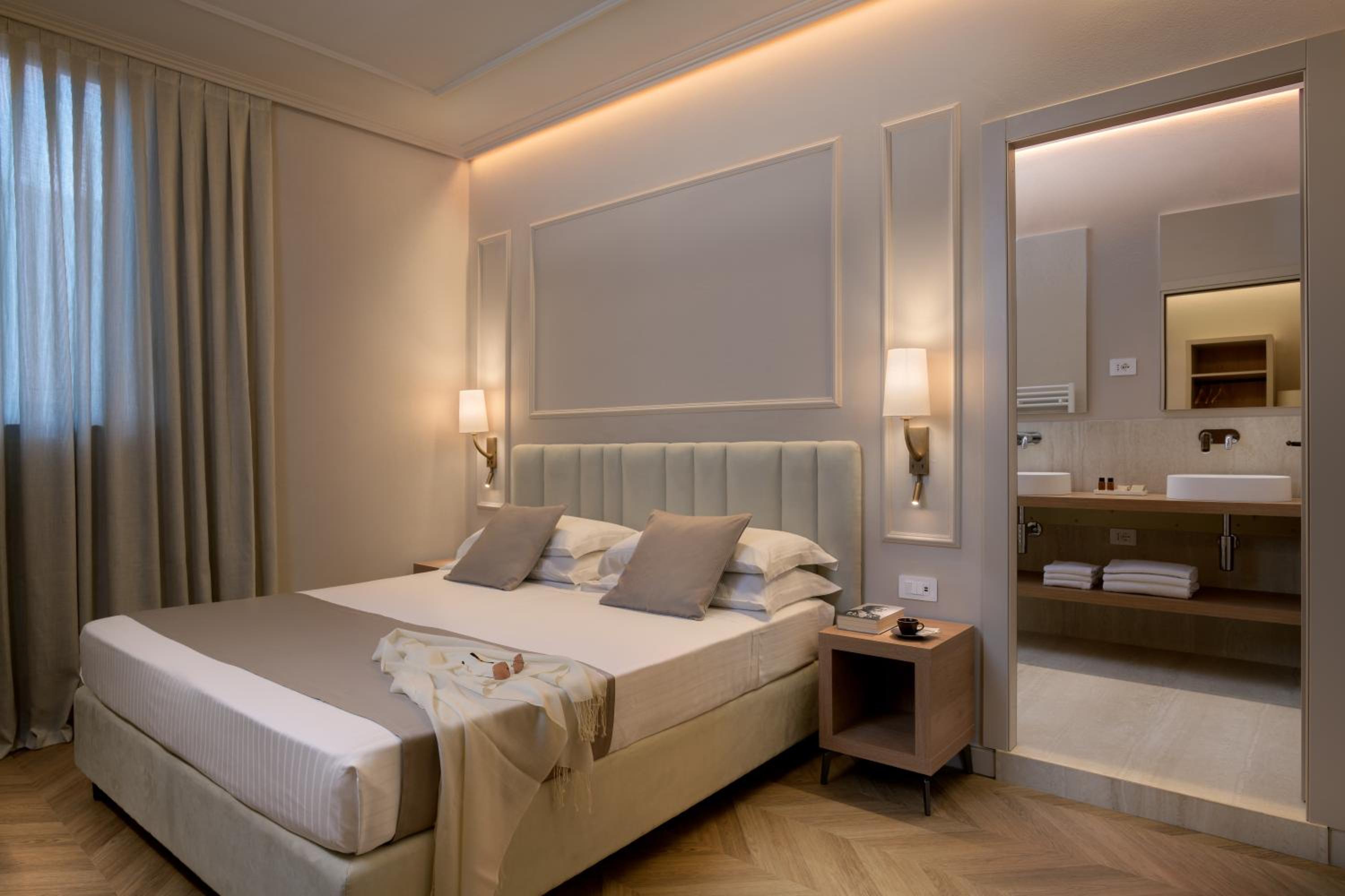 Superior Double or Twin Room - Photo 1