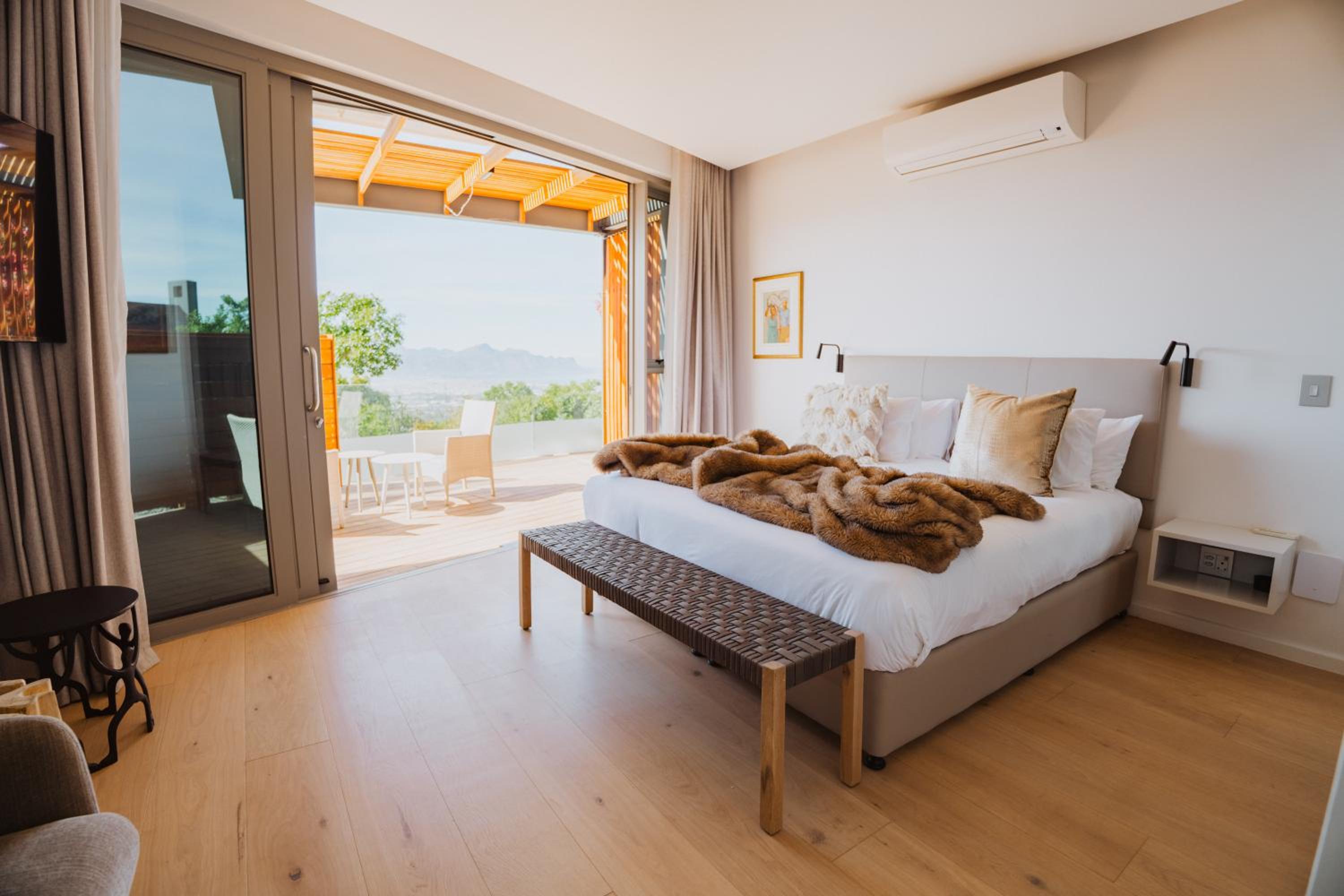 Luxury King Room