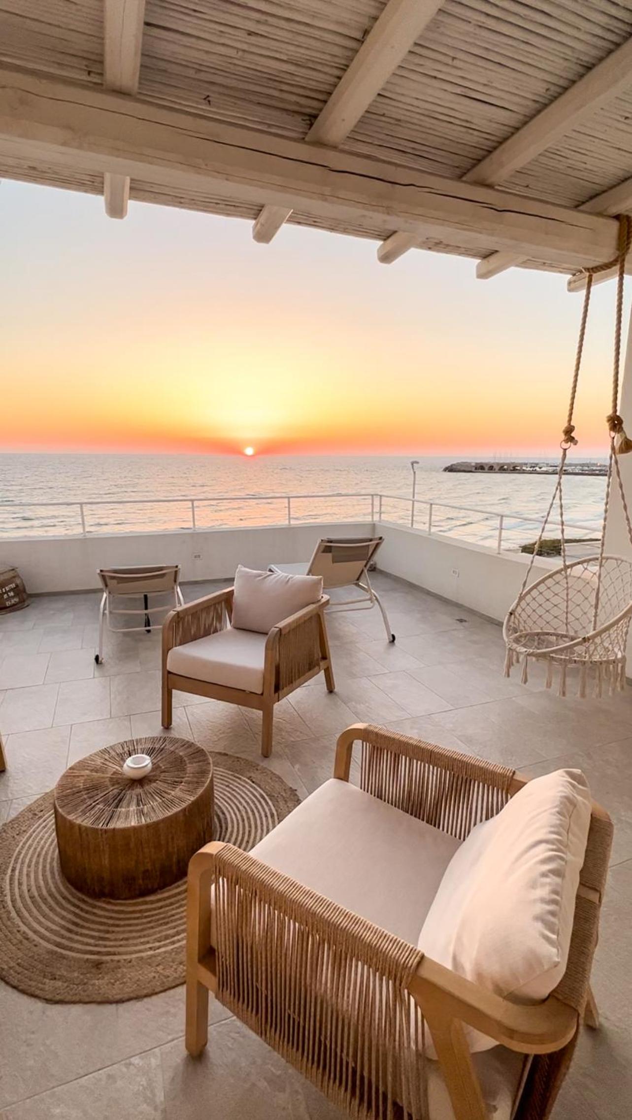 Two-Bedroom Apartment with Terrace and Sea View photo 3