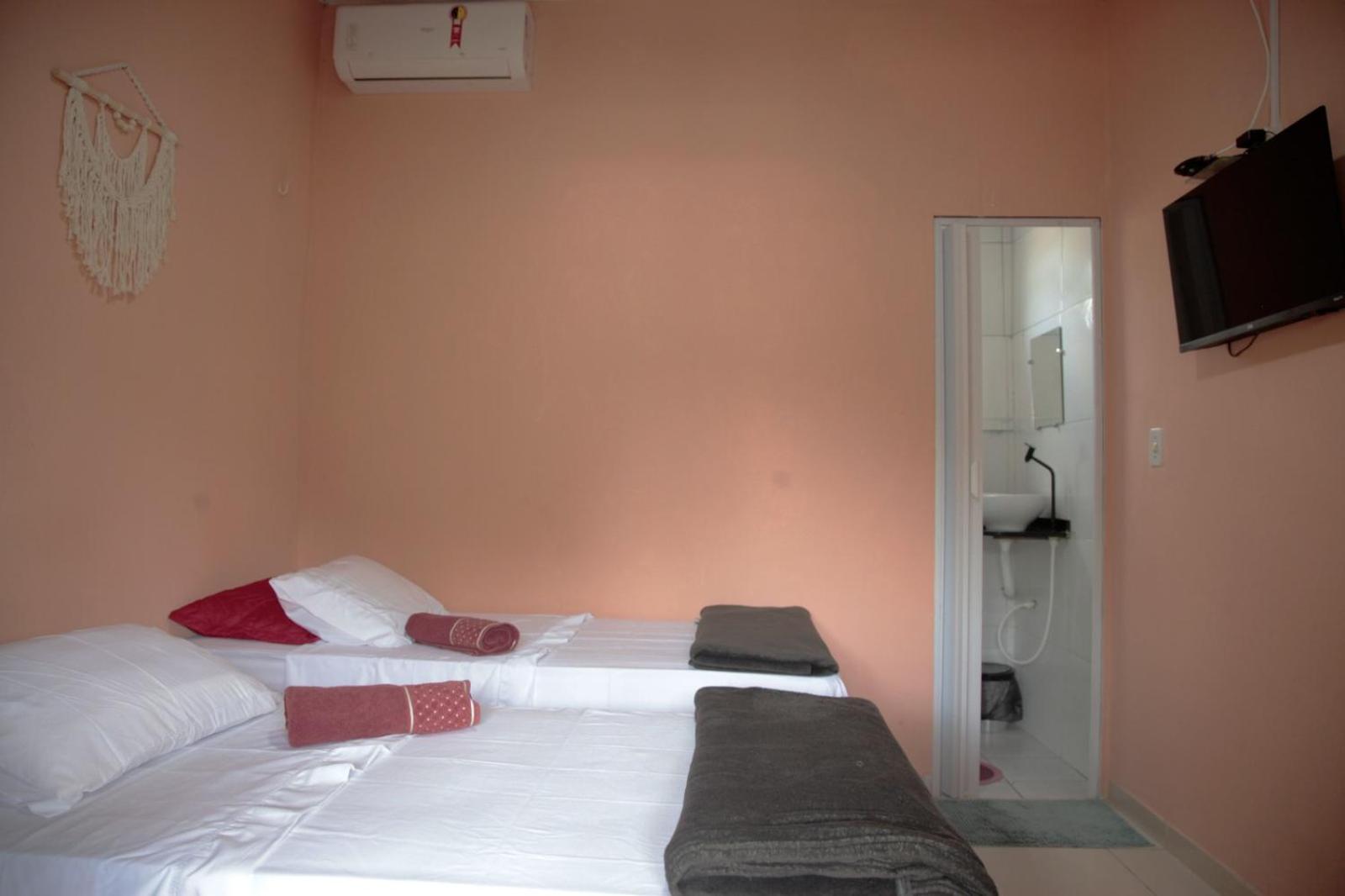Double Room with Private Bathroom - Photo 4