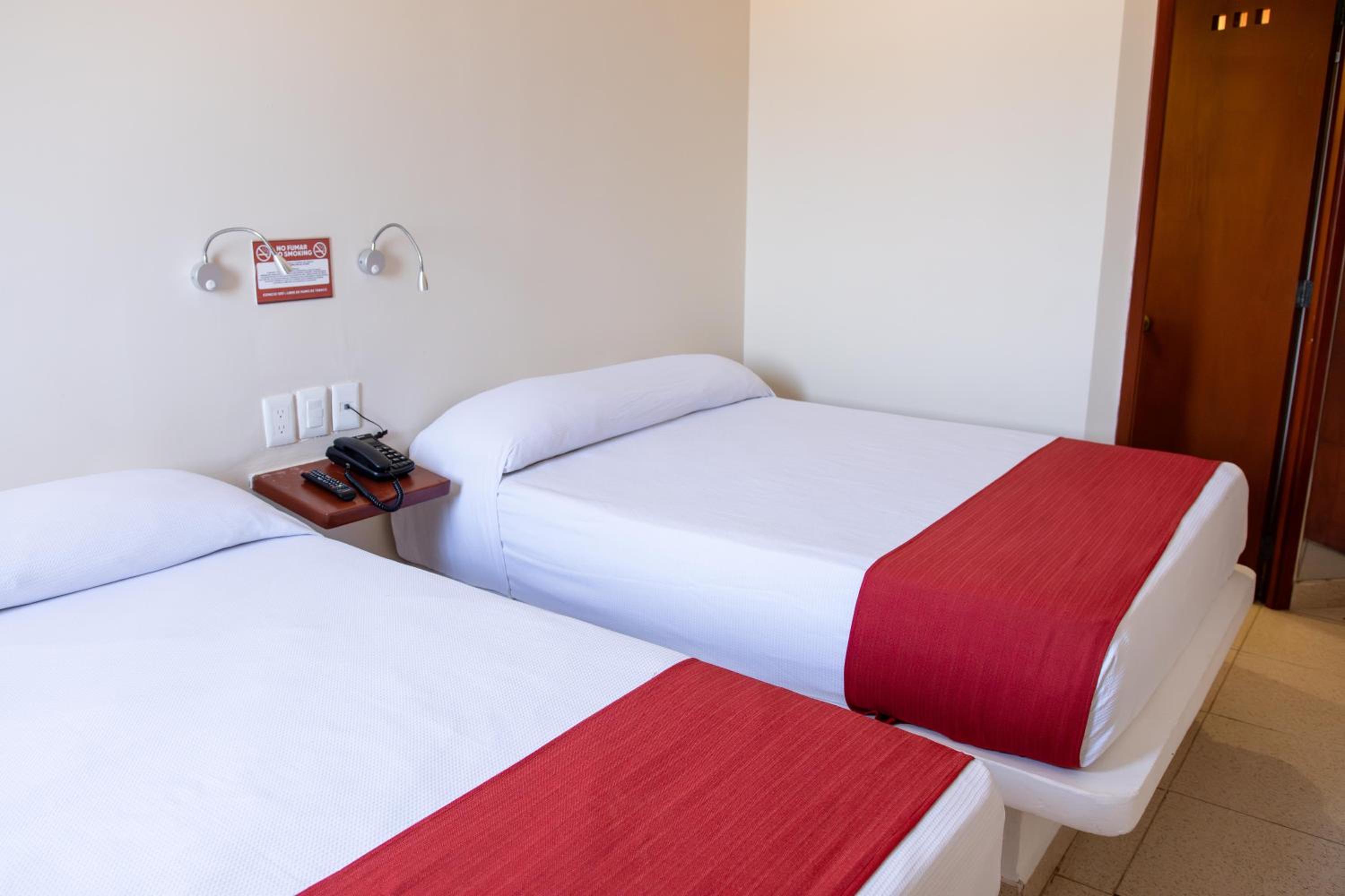 Budget Double Room photo 3