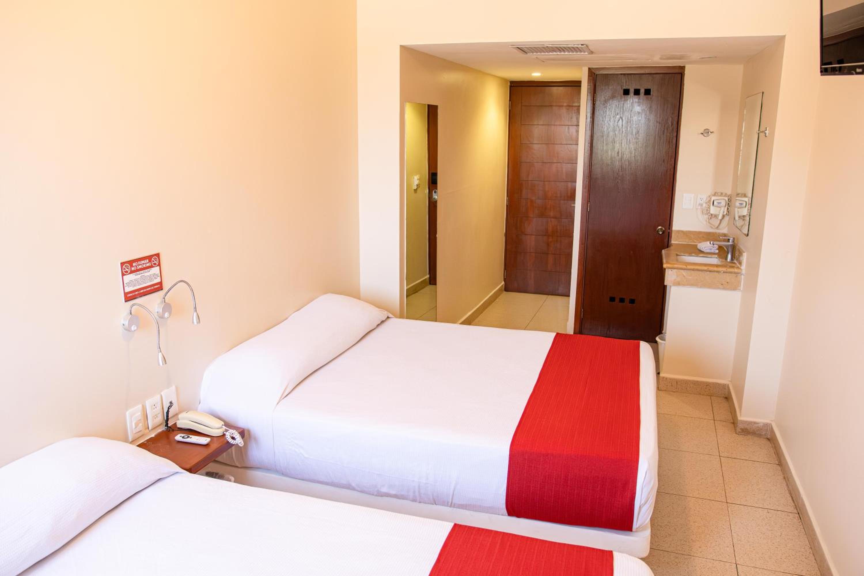Standard Twin Room photo 3