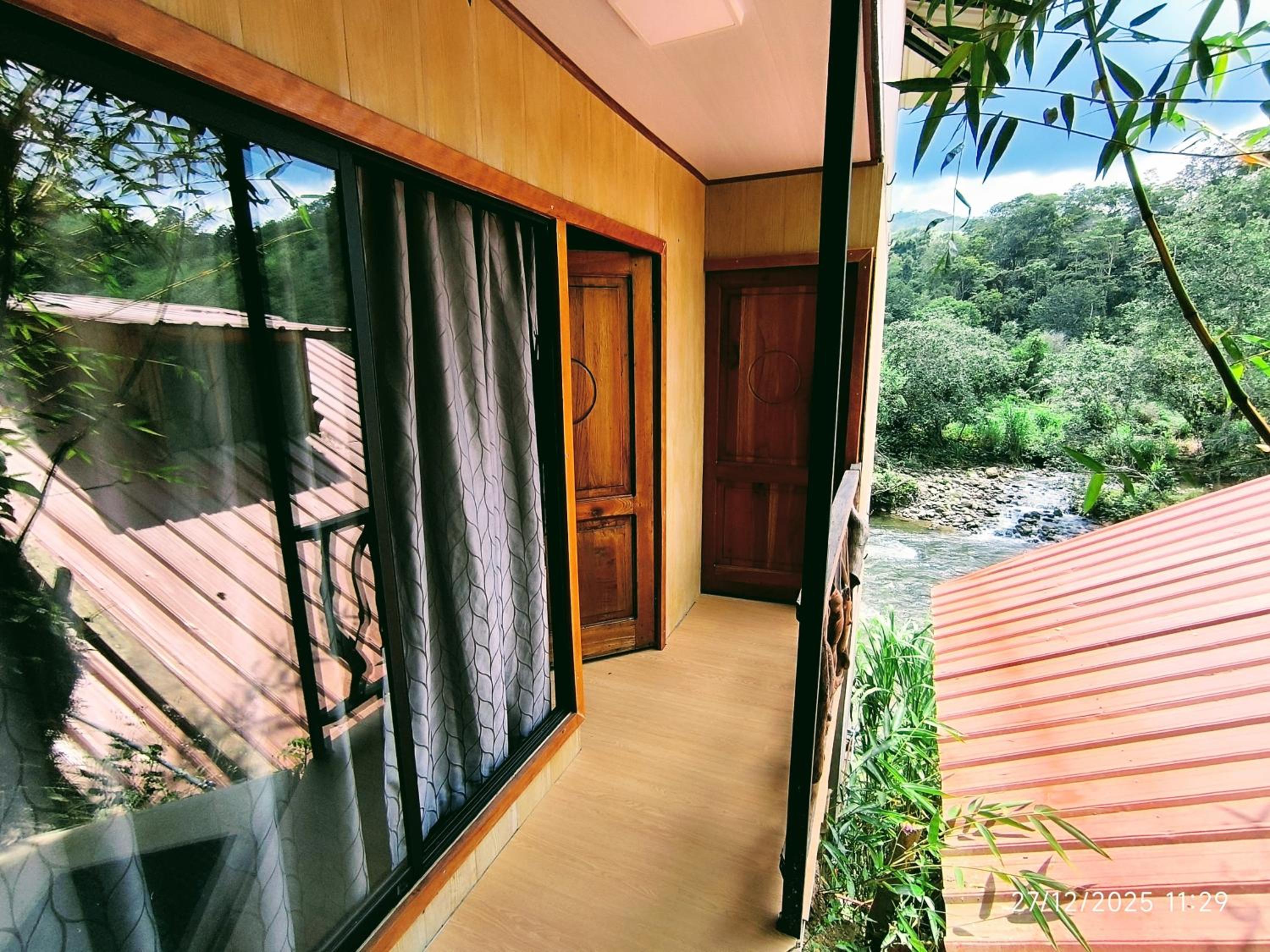 Double Room with Private Bathroom photo 2