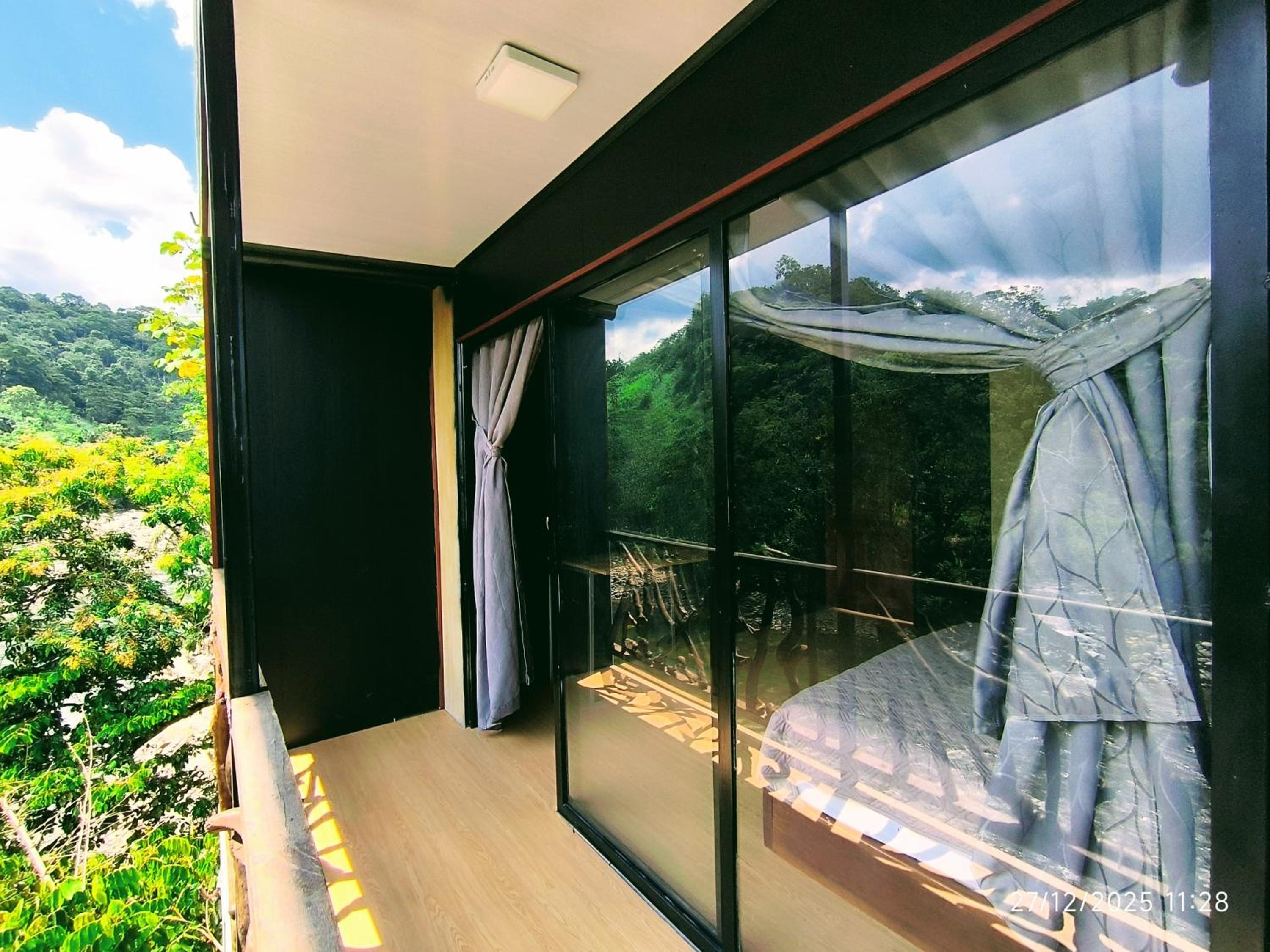 Double Room with Balcony photo 2
