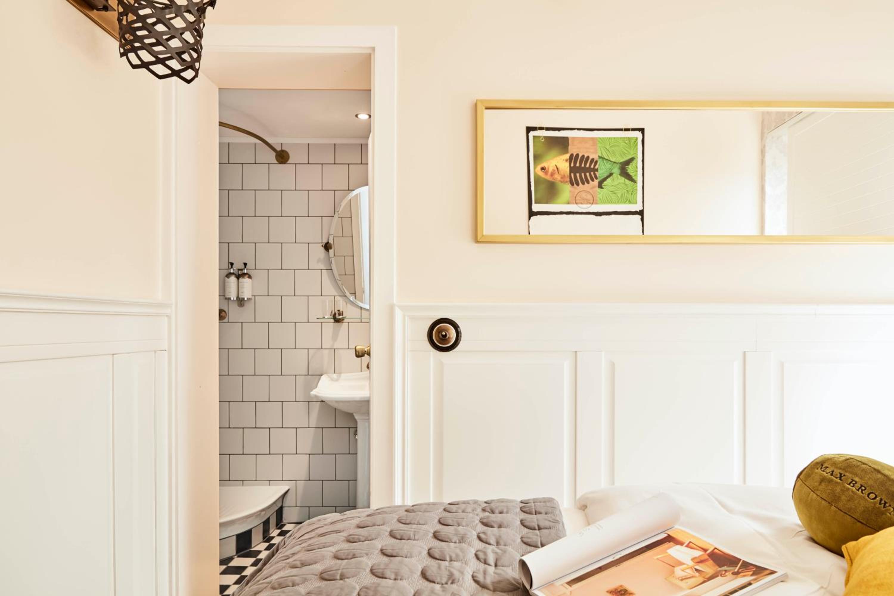 Double Room (Small) - Photo 4