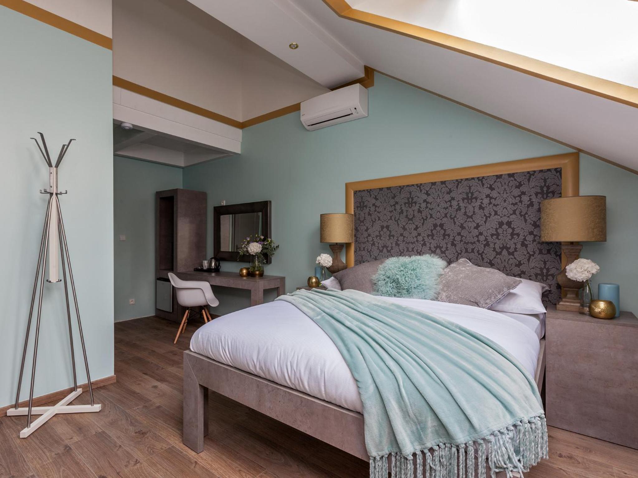 Family Executive Suite With Shared Terrace