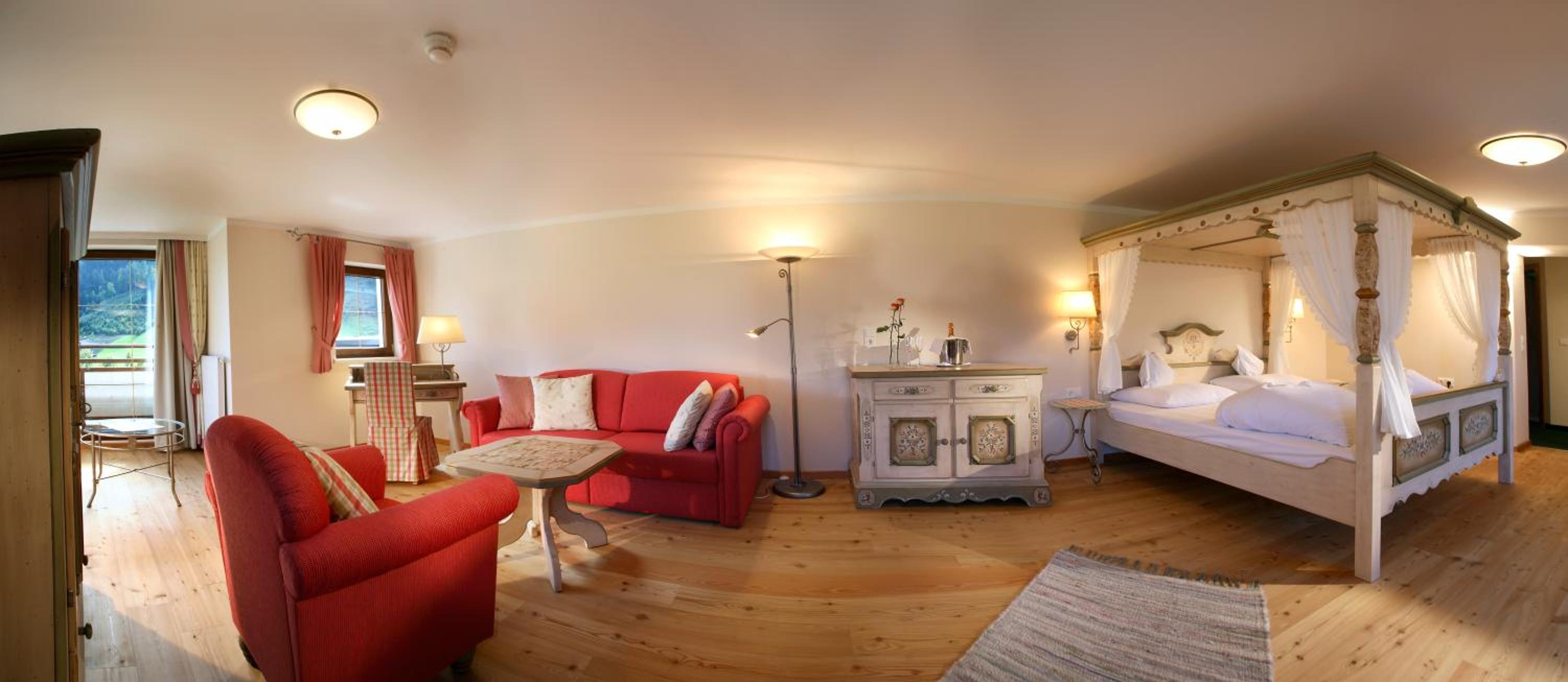 Suite with Lake View