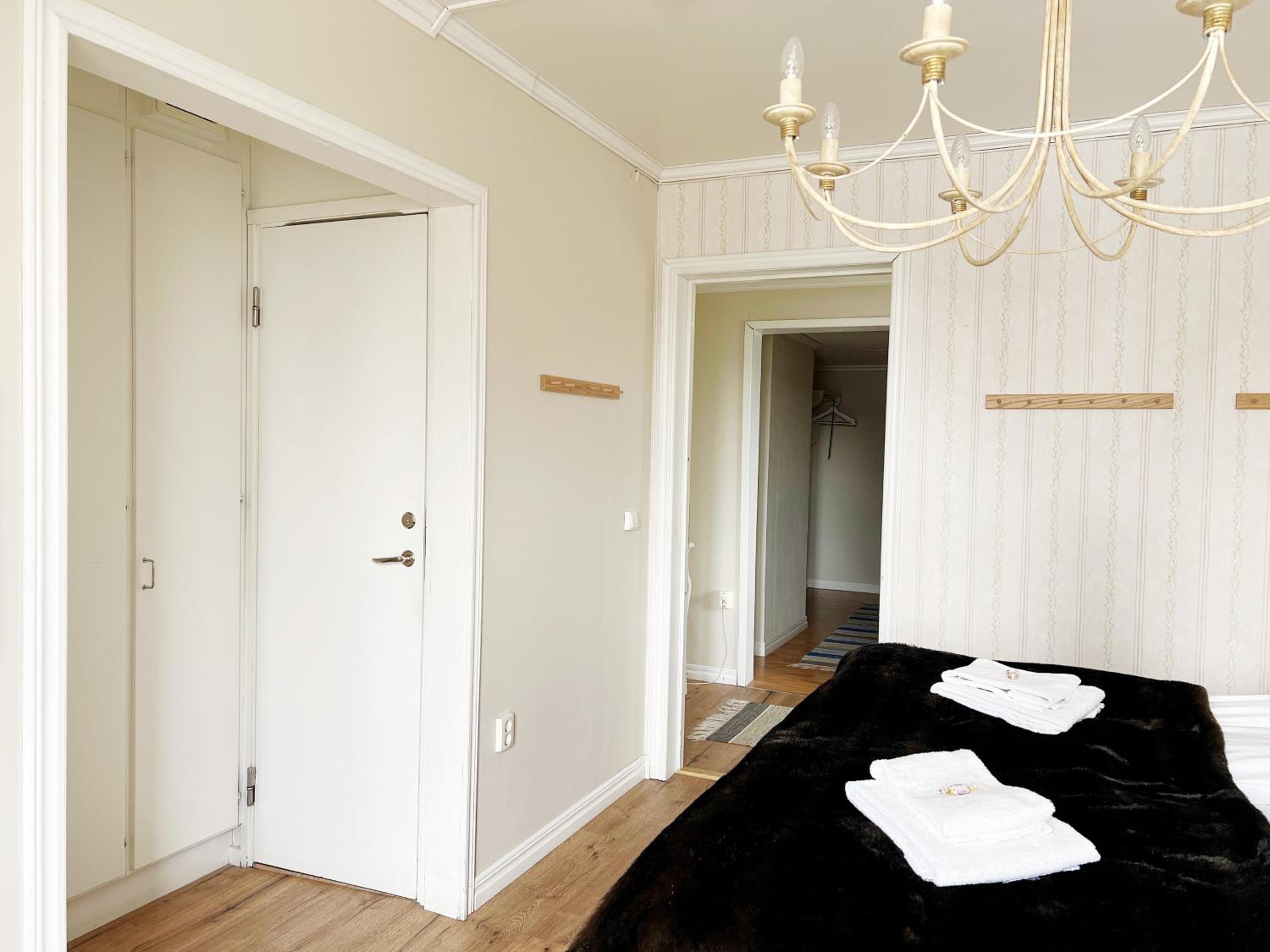 Deluxe Double Room with Balcony photo 3
