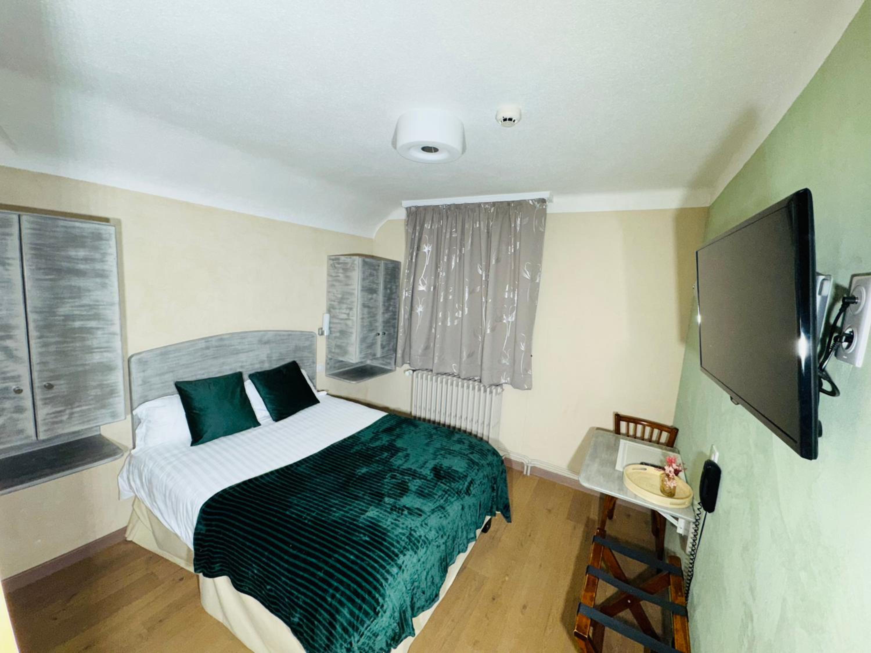 Standard Double Room photo 1