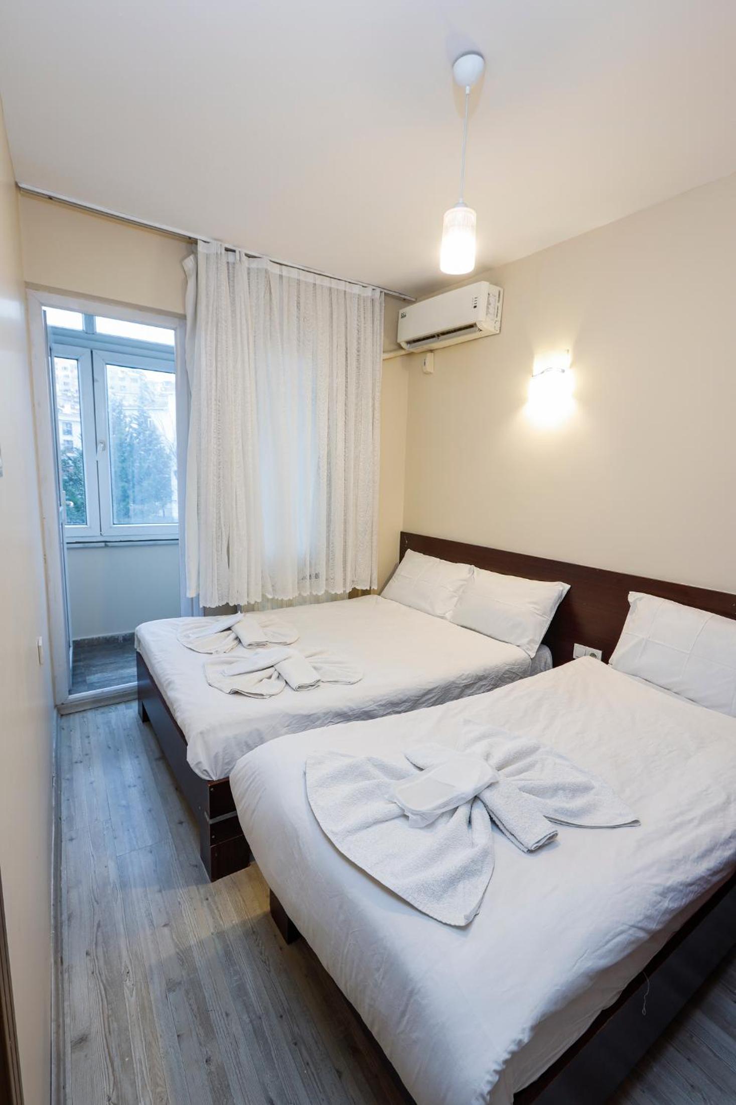 Apartment with Balcony photo 1
