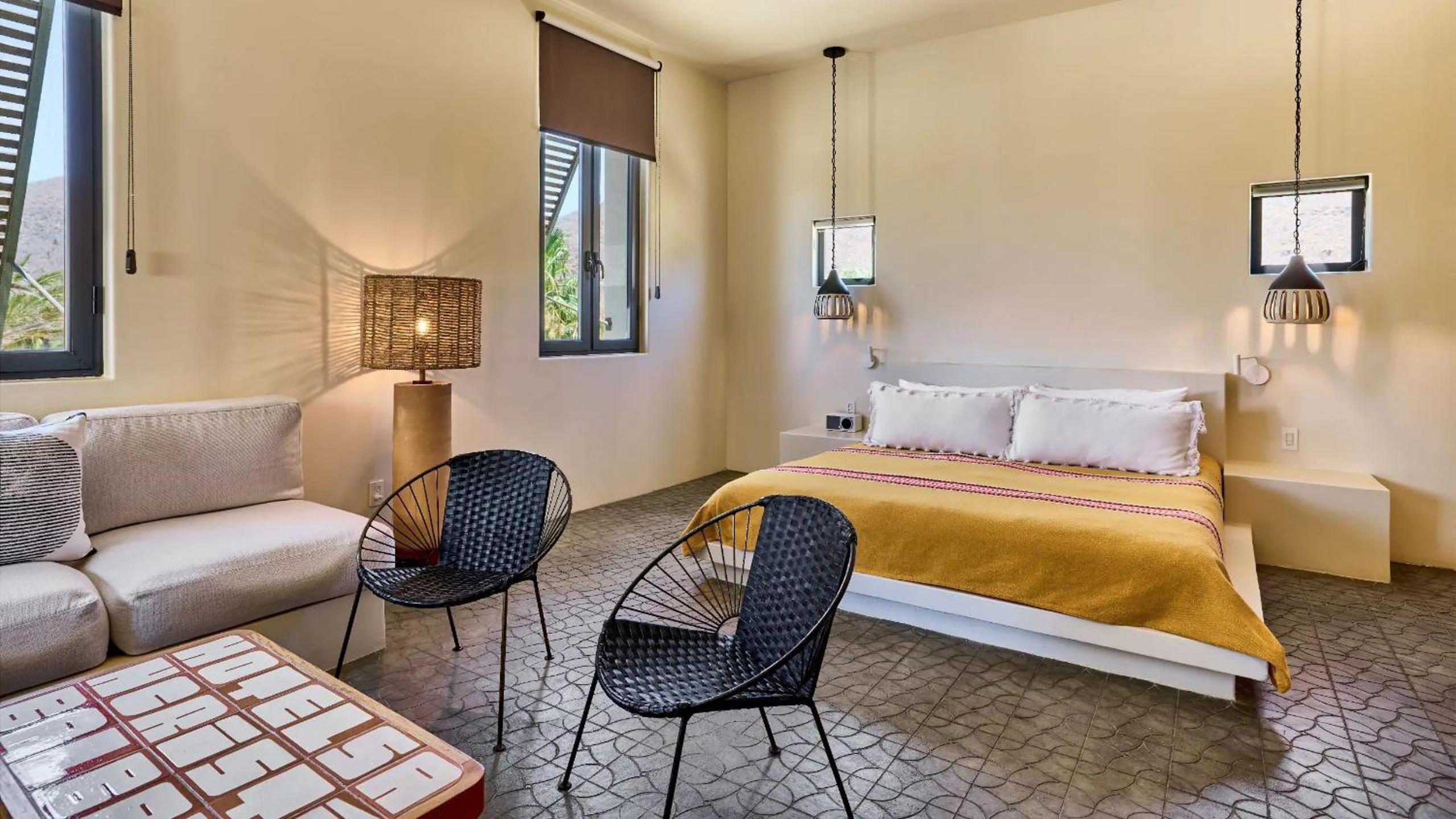 King Room with Mountain View