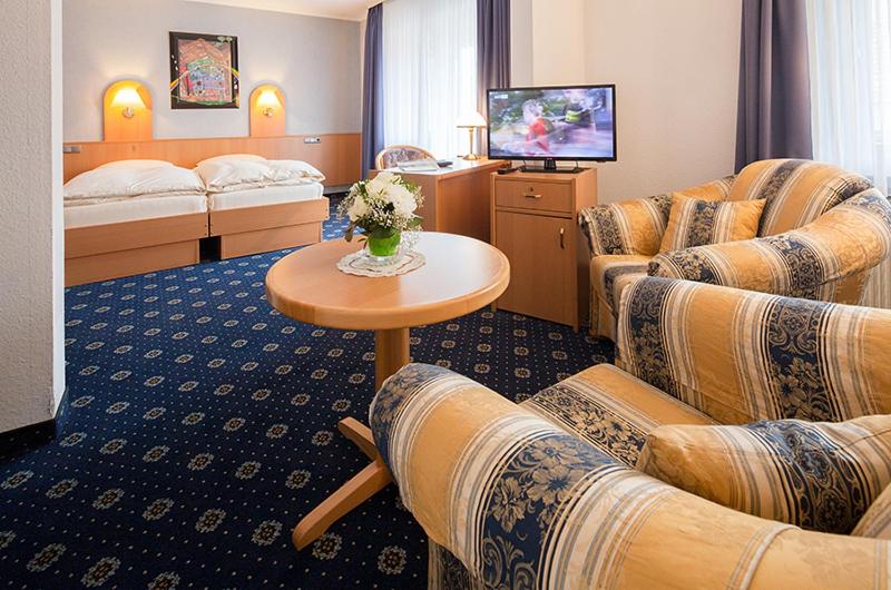 Double Room - Photo 6