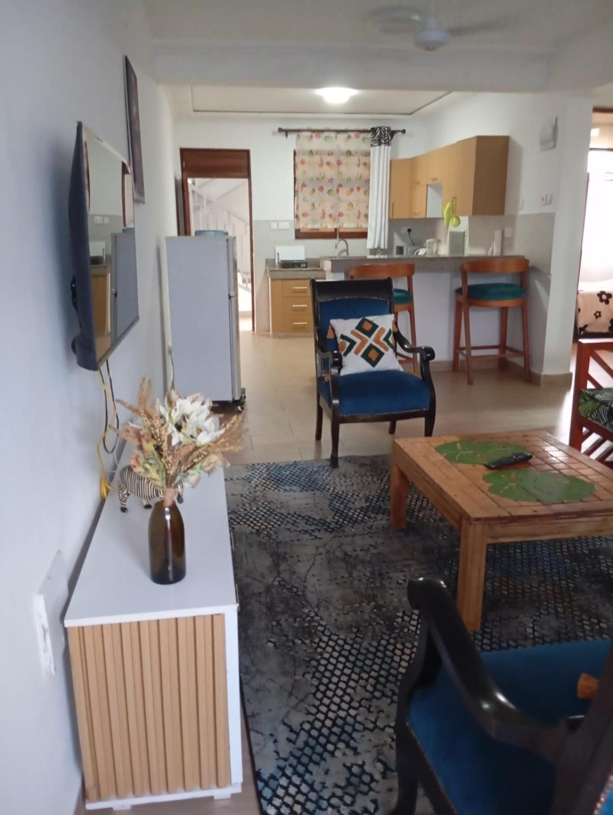 Apartment - Ground Floor photo 2