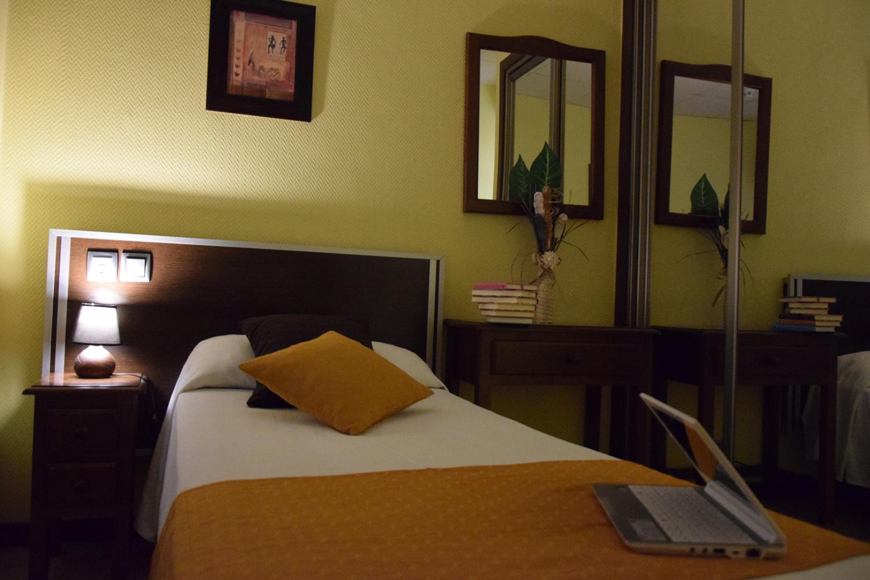 Single Room photo 3