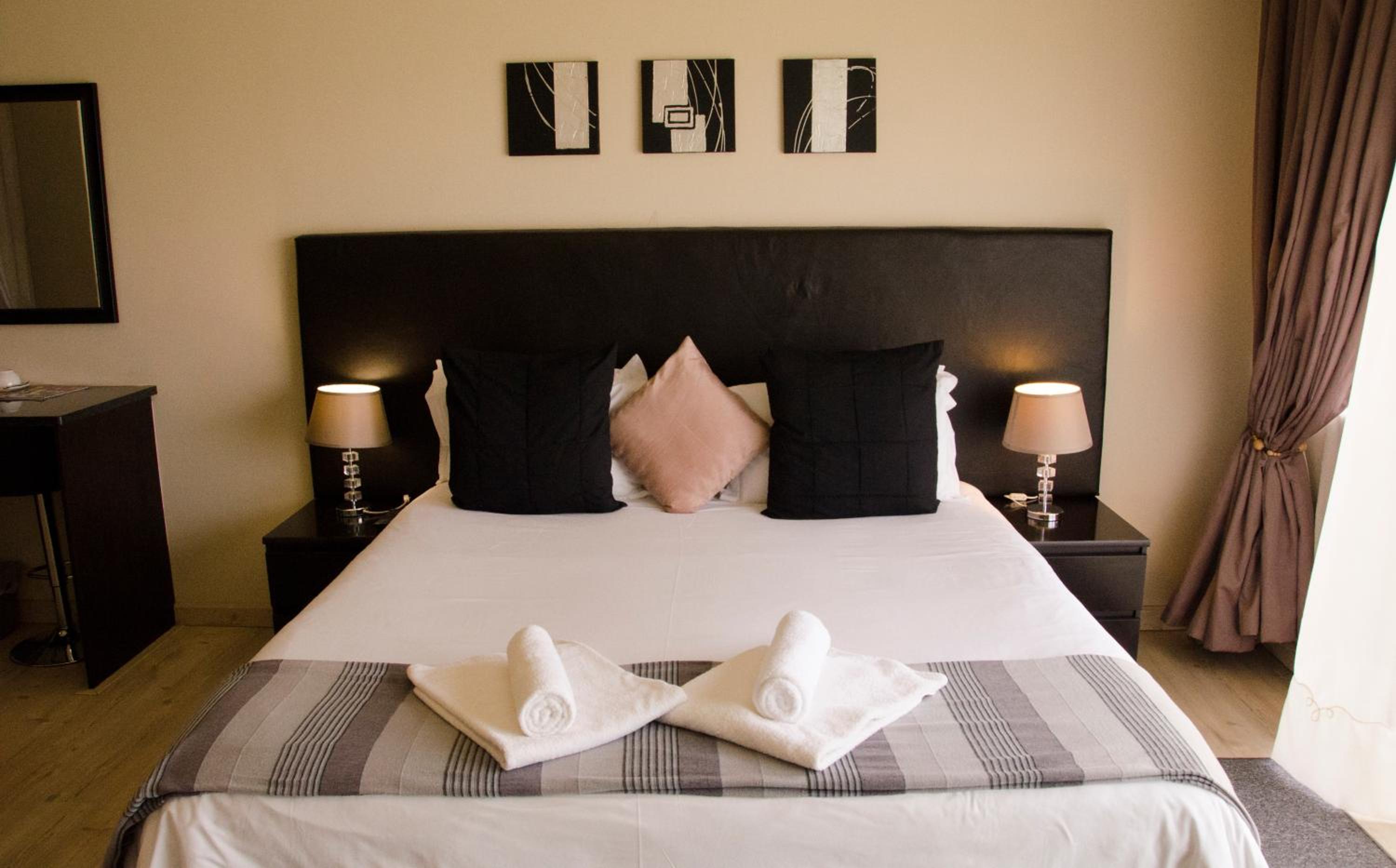 Suite - Photo 4