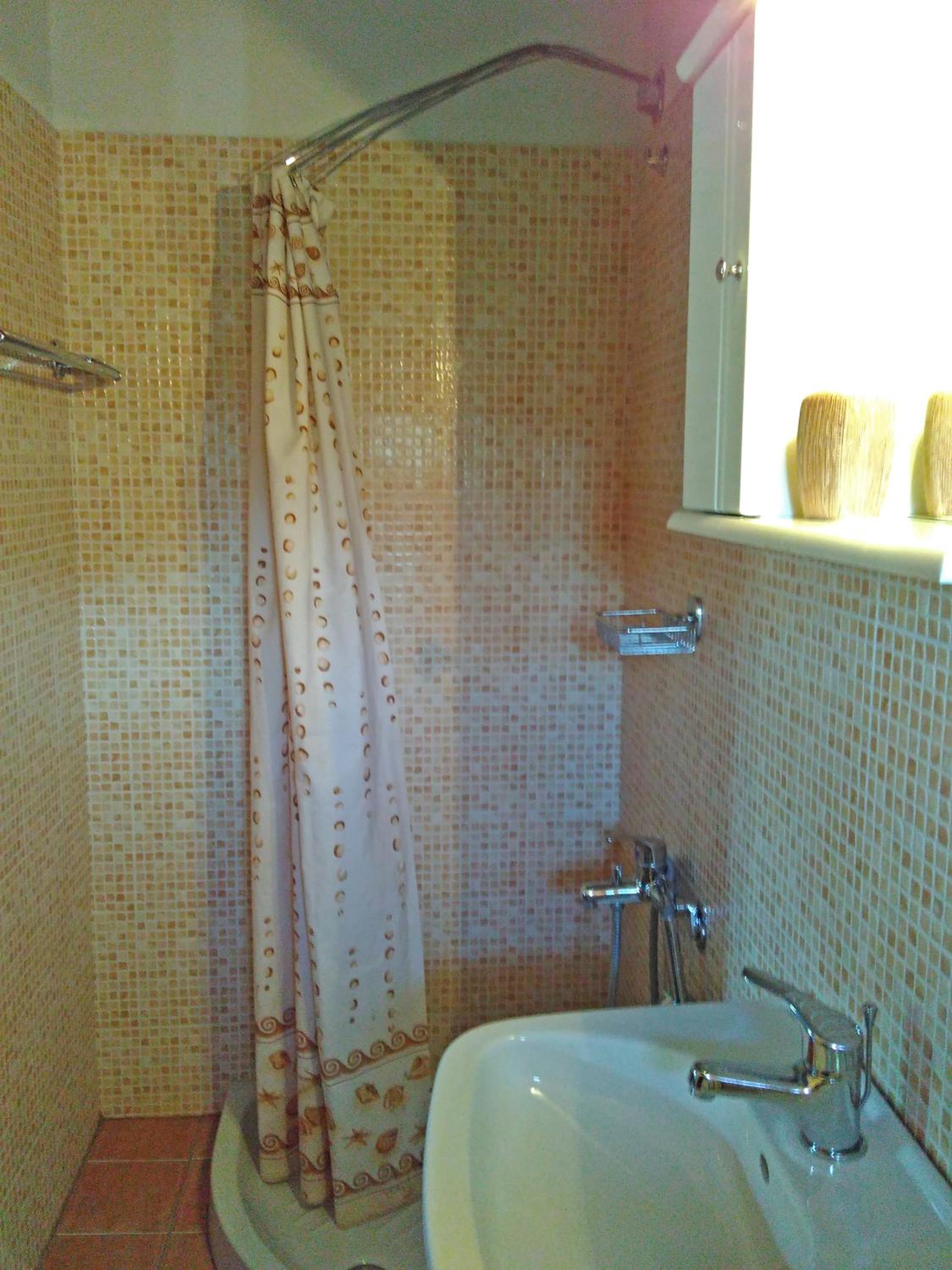 Double or Twin Room with View - Photo 8