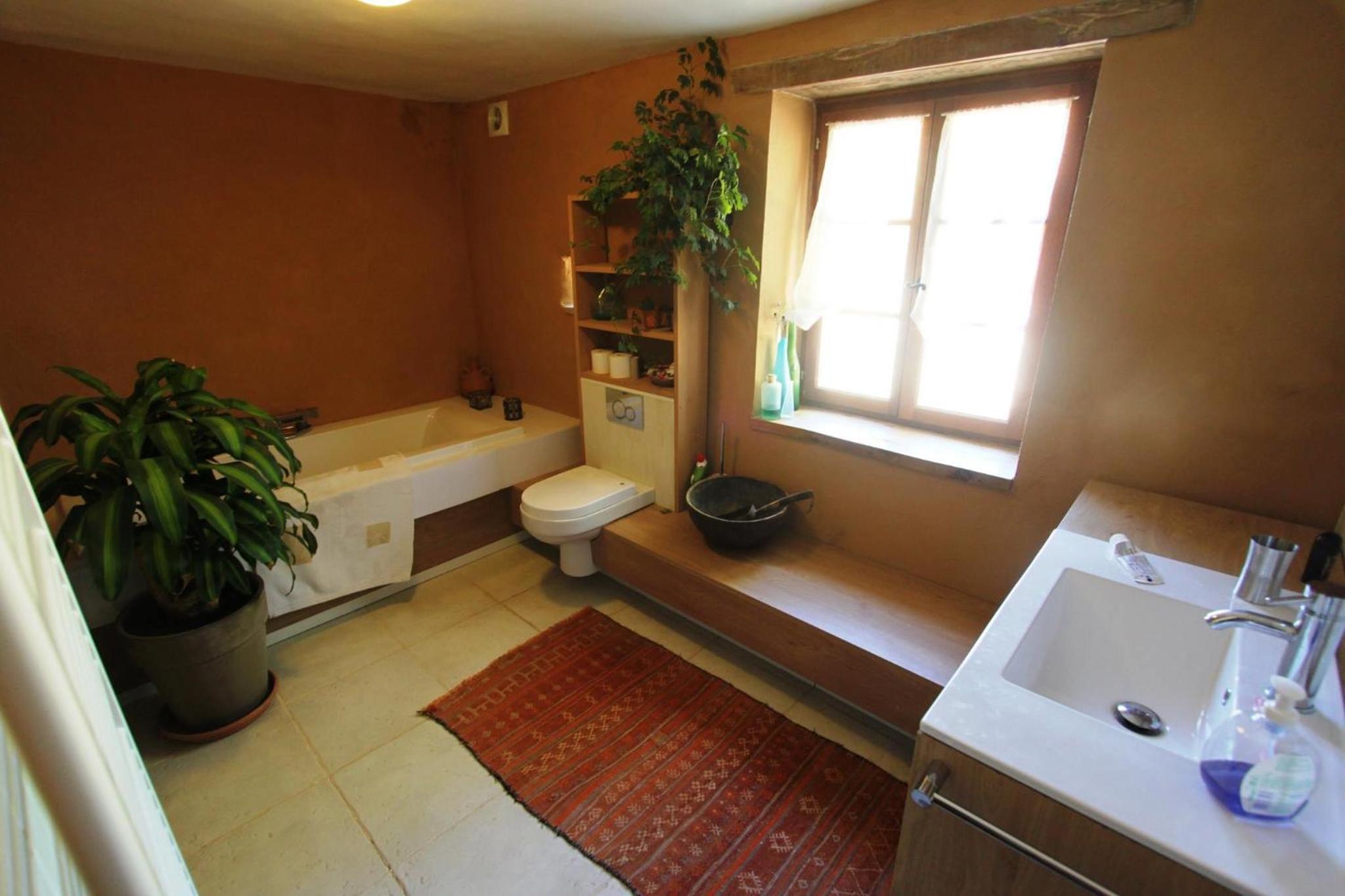 Double Room with Private Bathroom - Photo 1