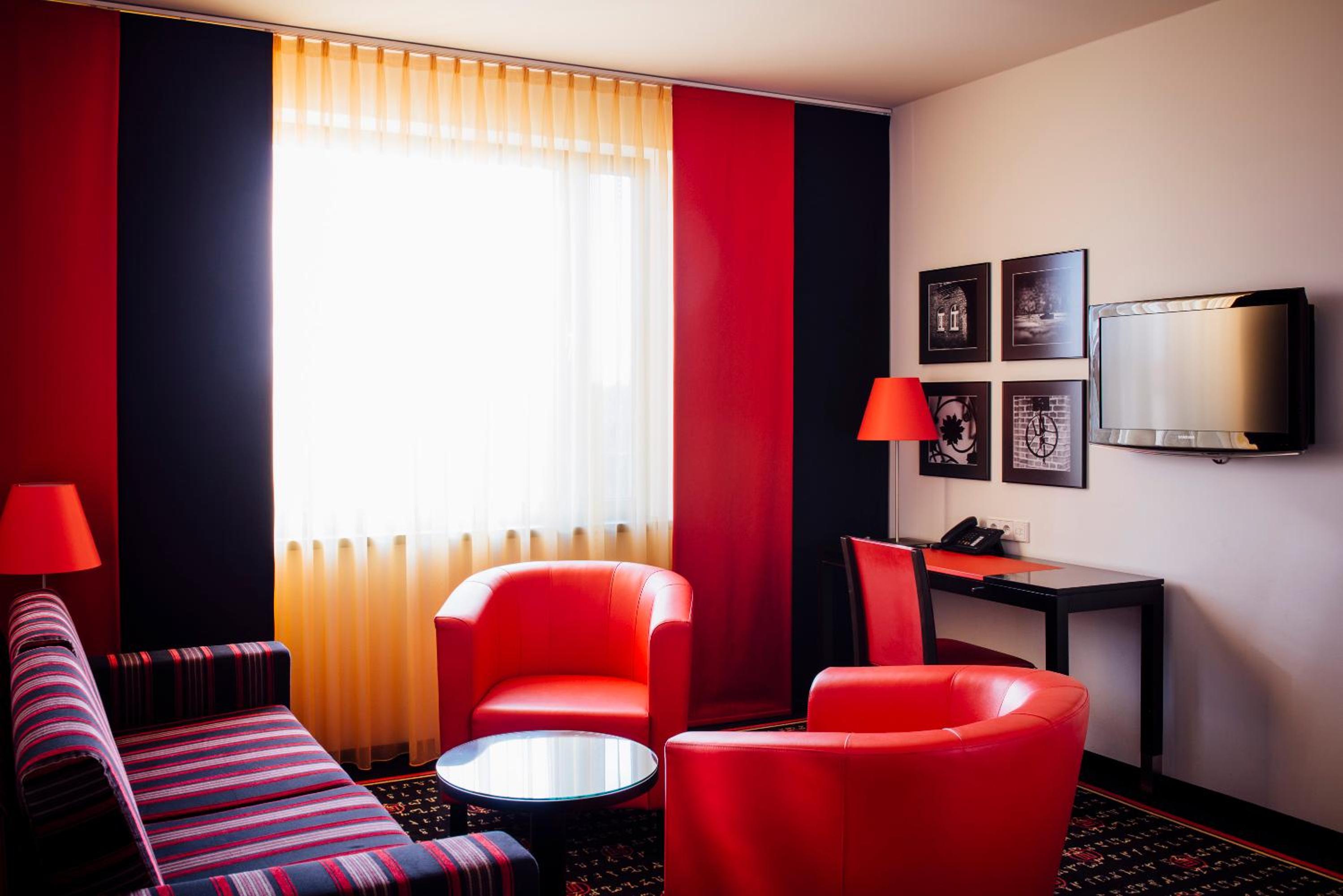 Classic Apartment with King or Two Single Beds - Photo 5