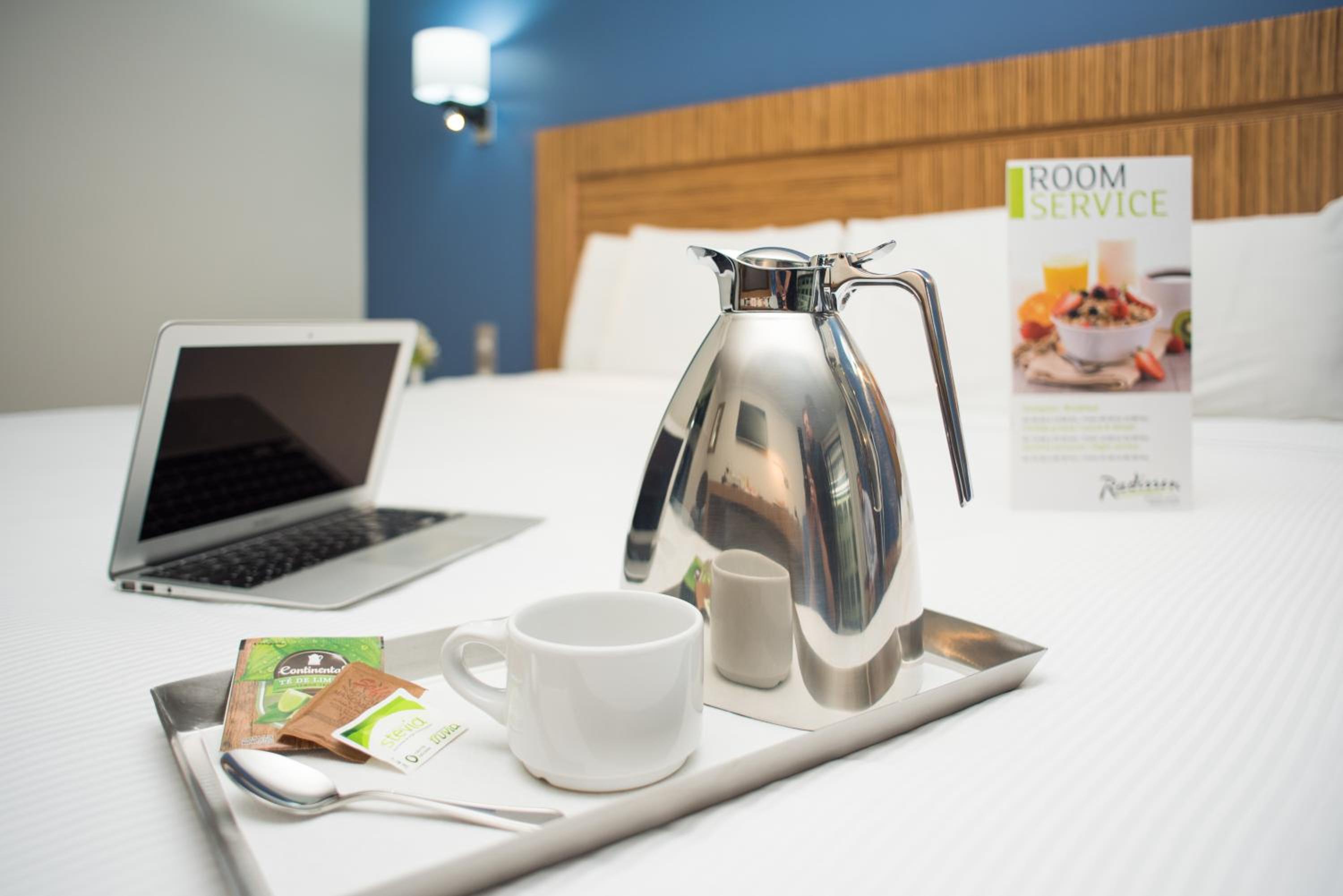 Business King Room