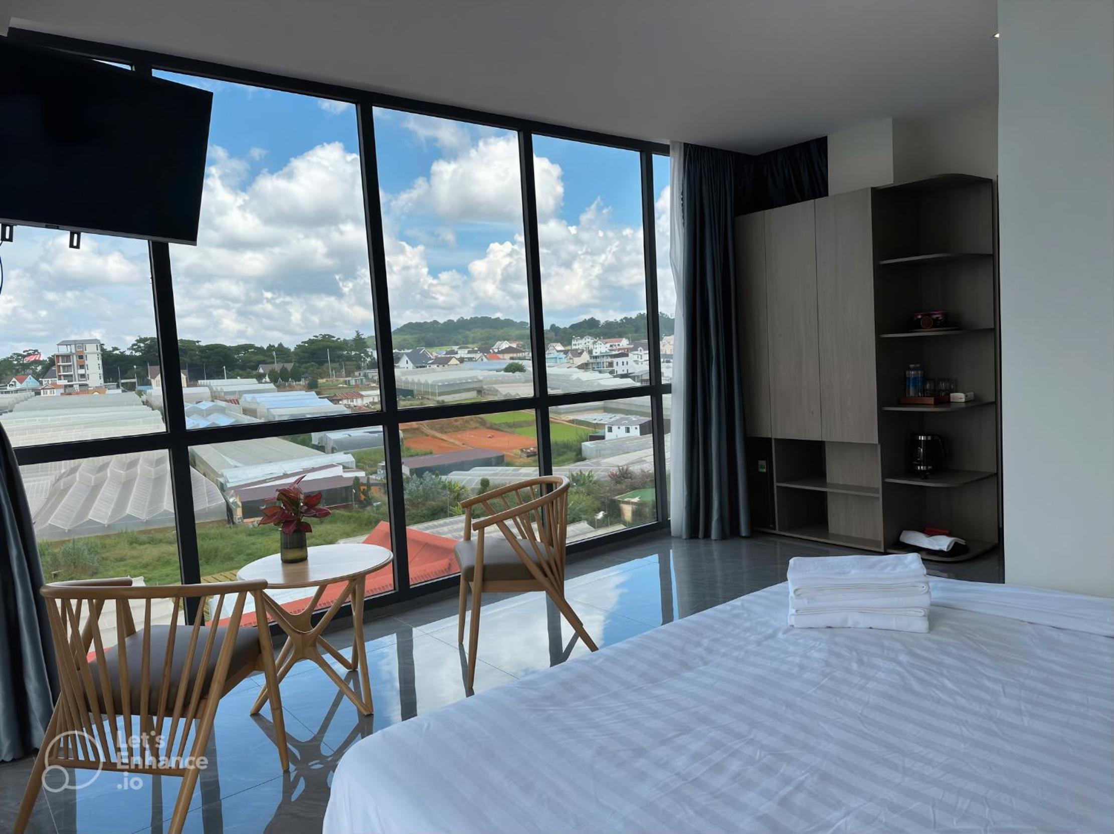 Large Double Room