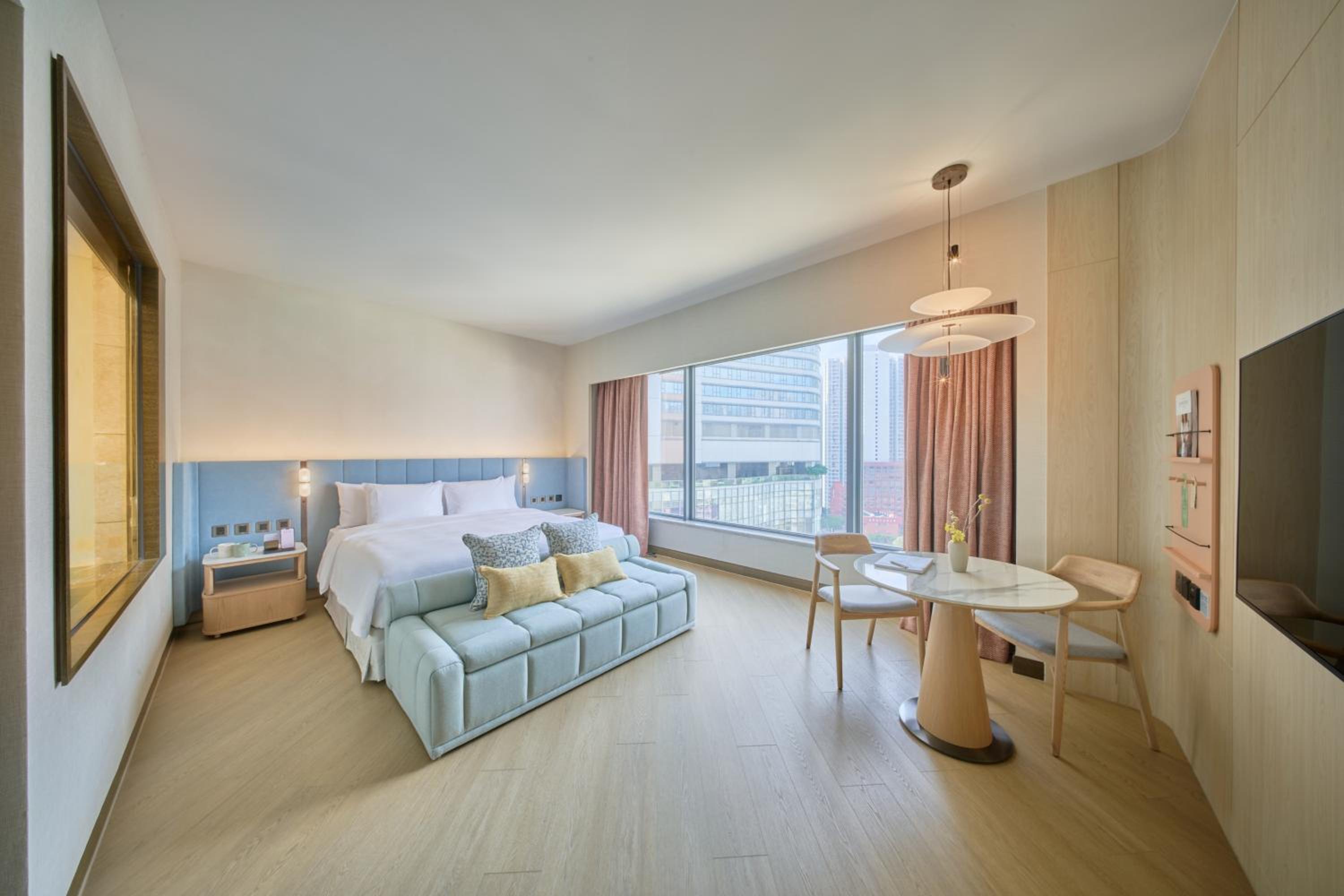 Standard King Room