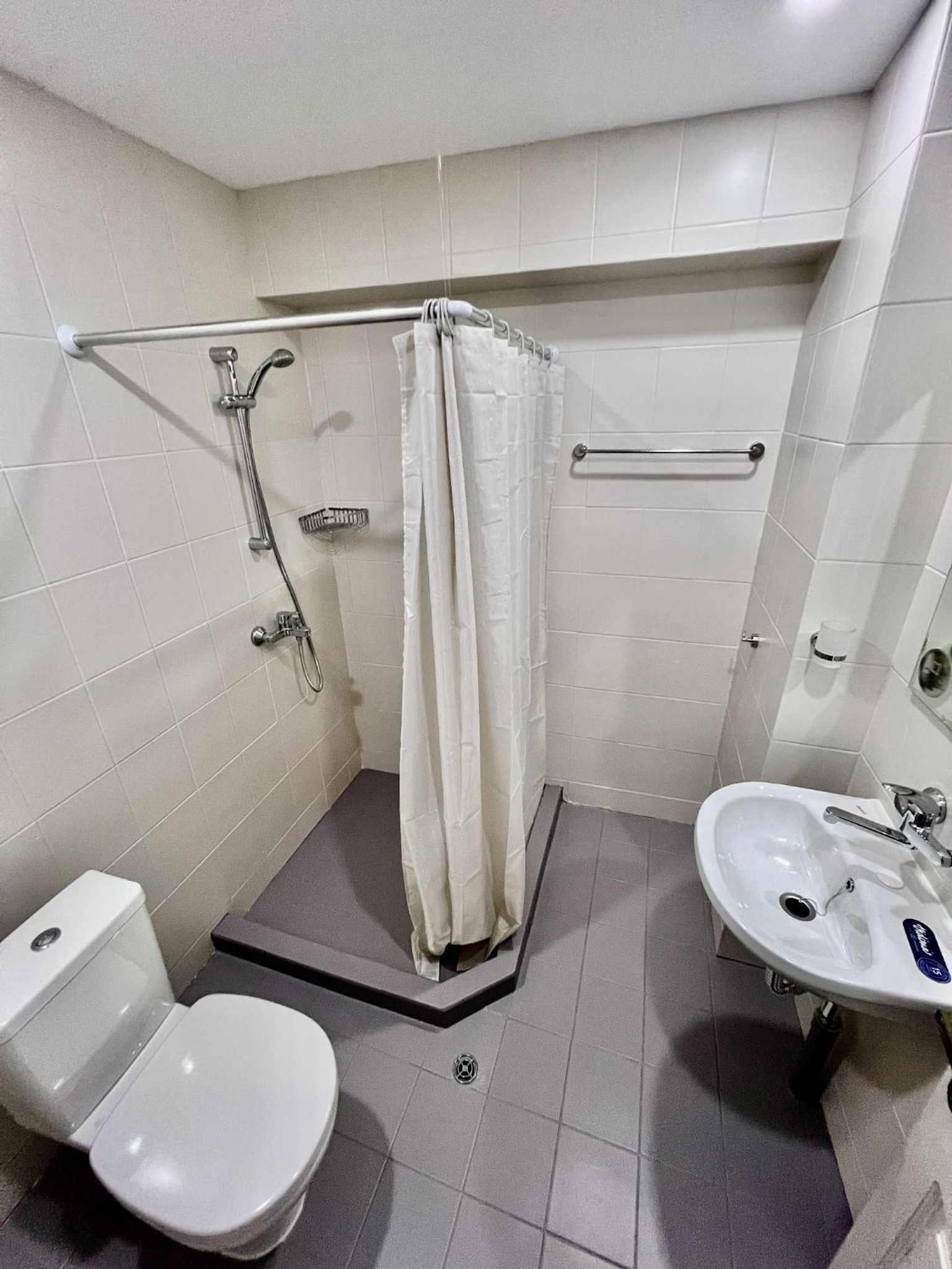 Double or Twin Room with Partial Sea View photo 1