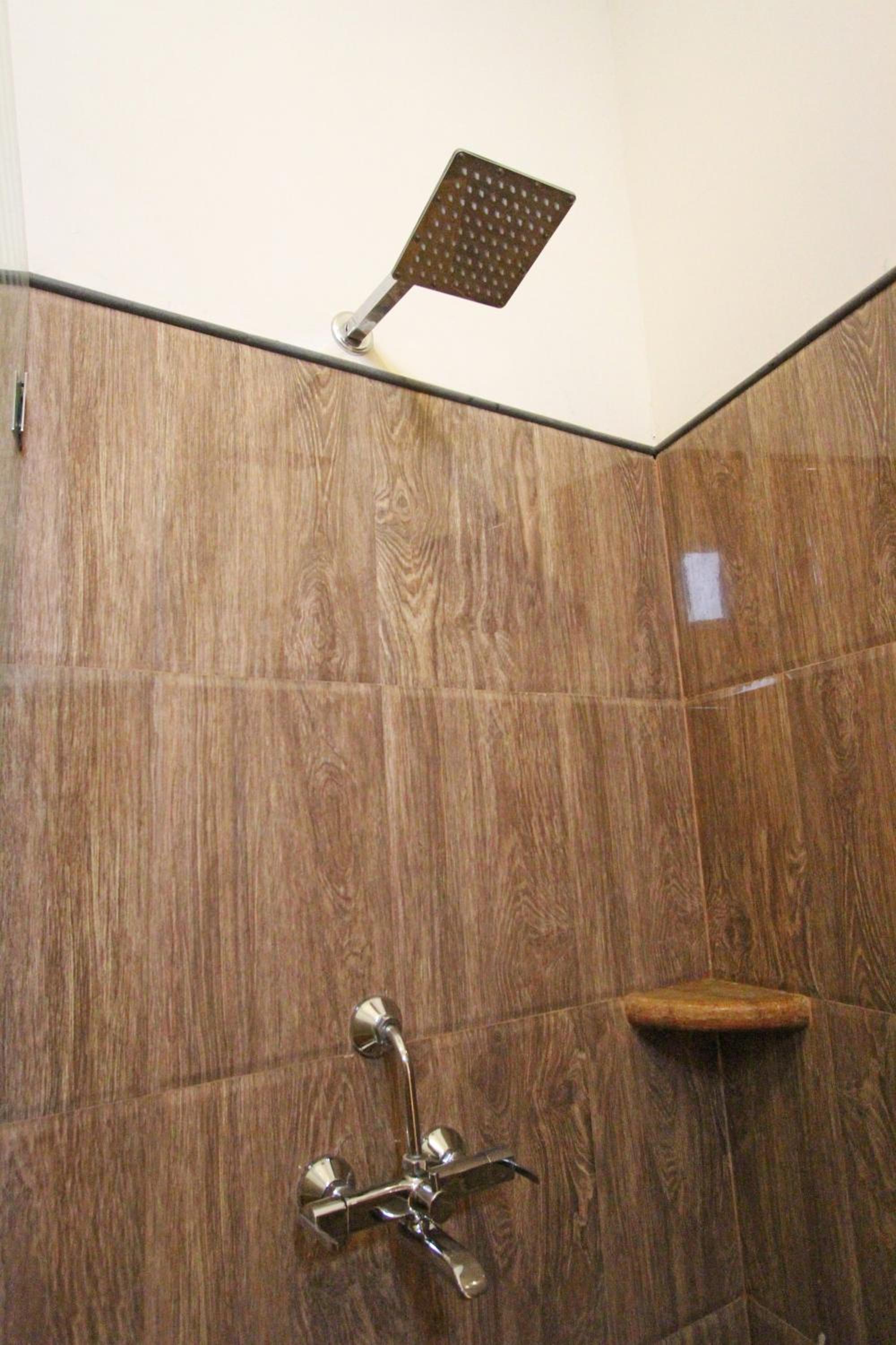Standard Double Room - Photo 4