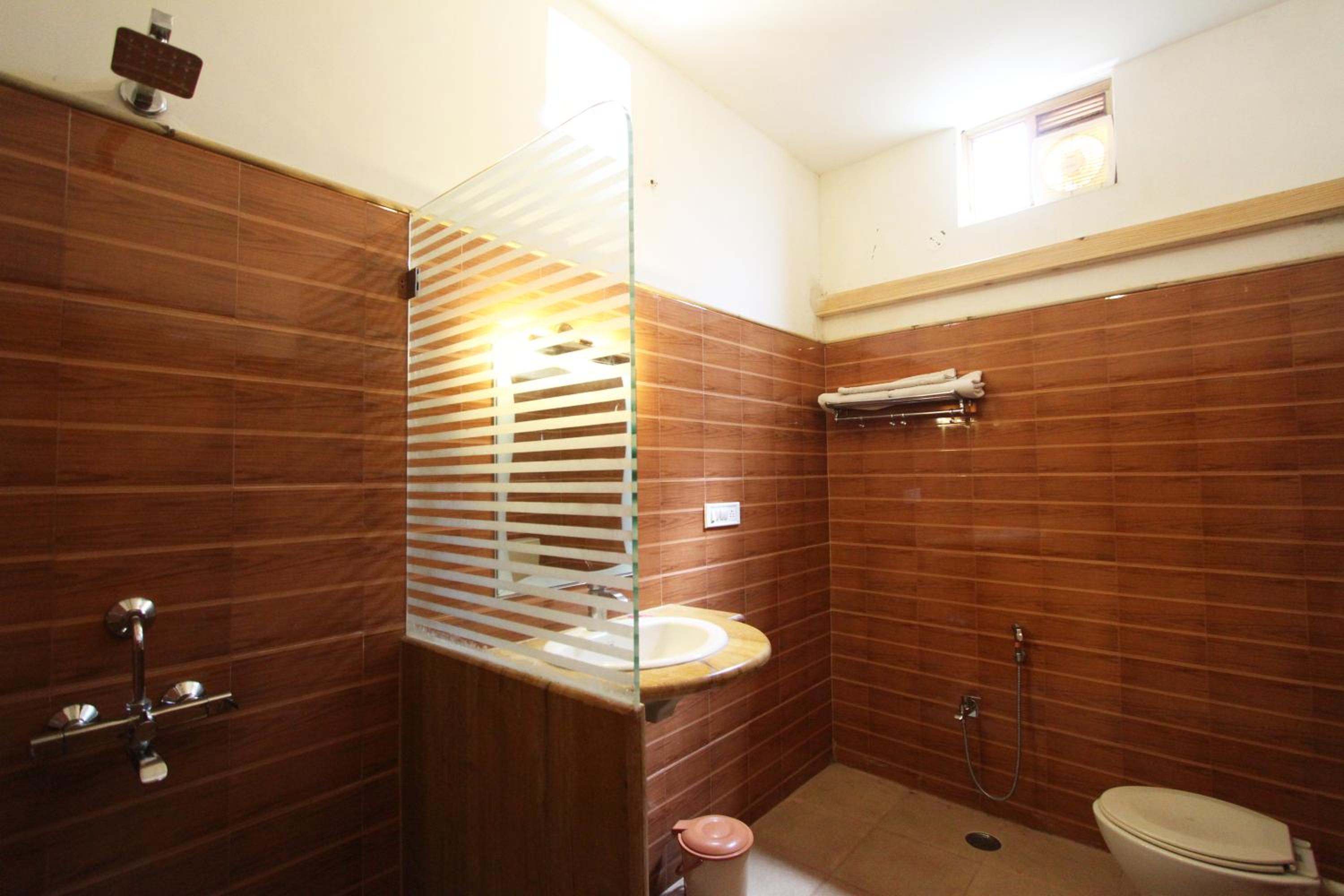 Deluxe Double Room - Photo 17