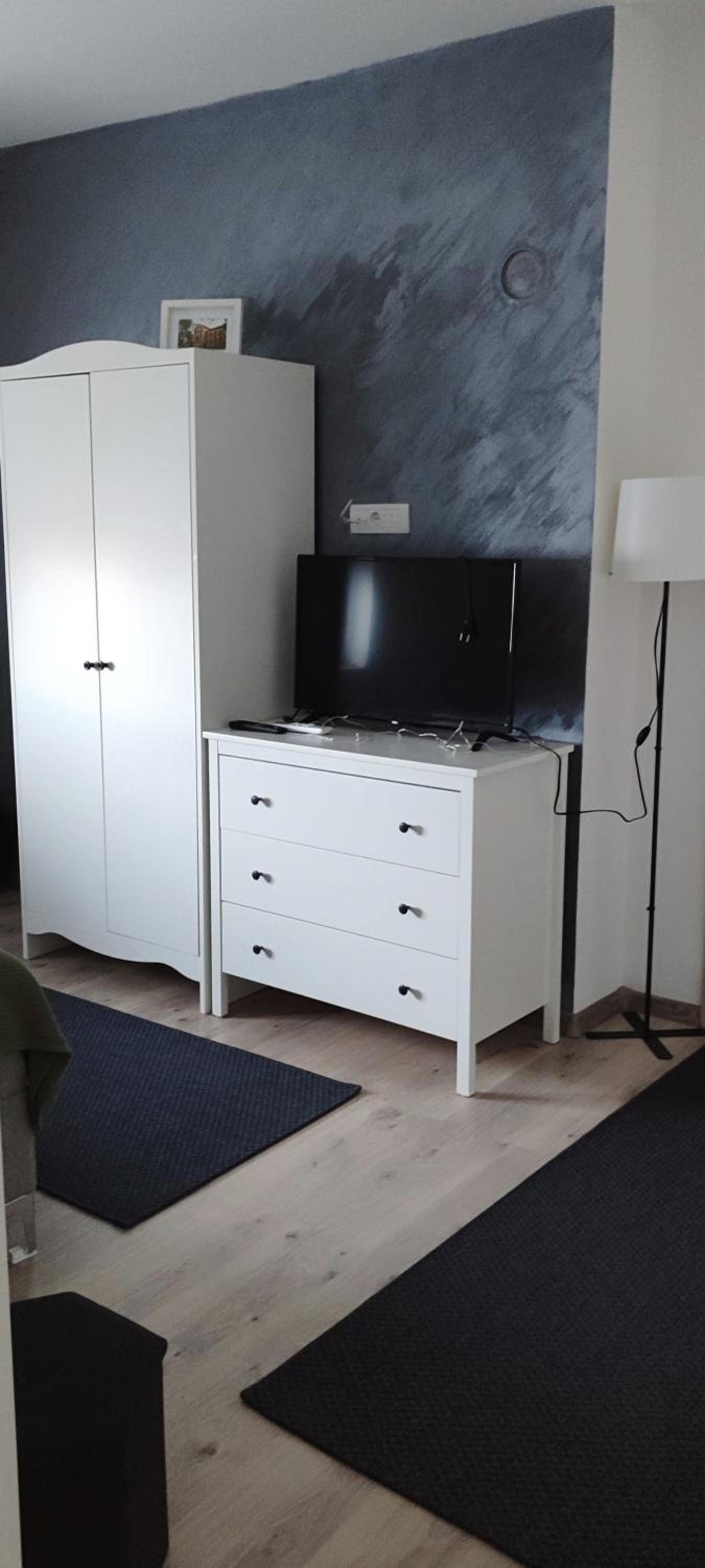 One-Bedroom Apartment with Balcony photo 3