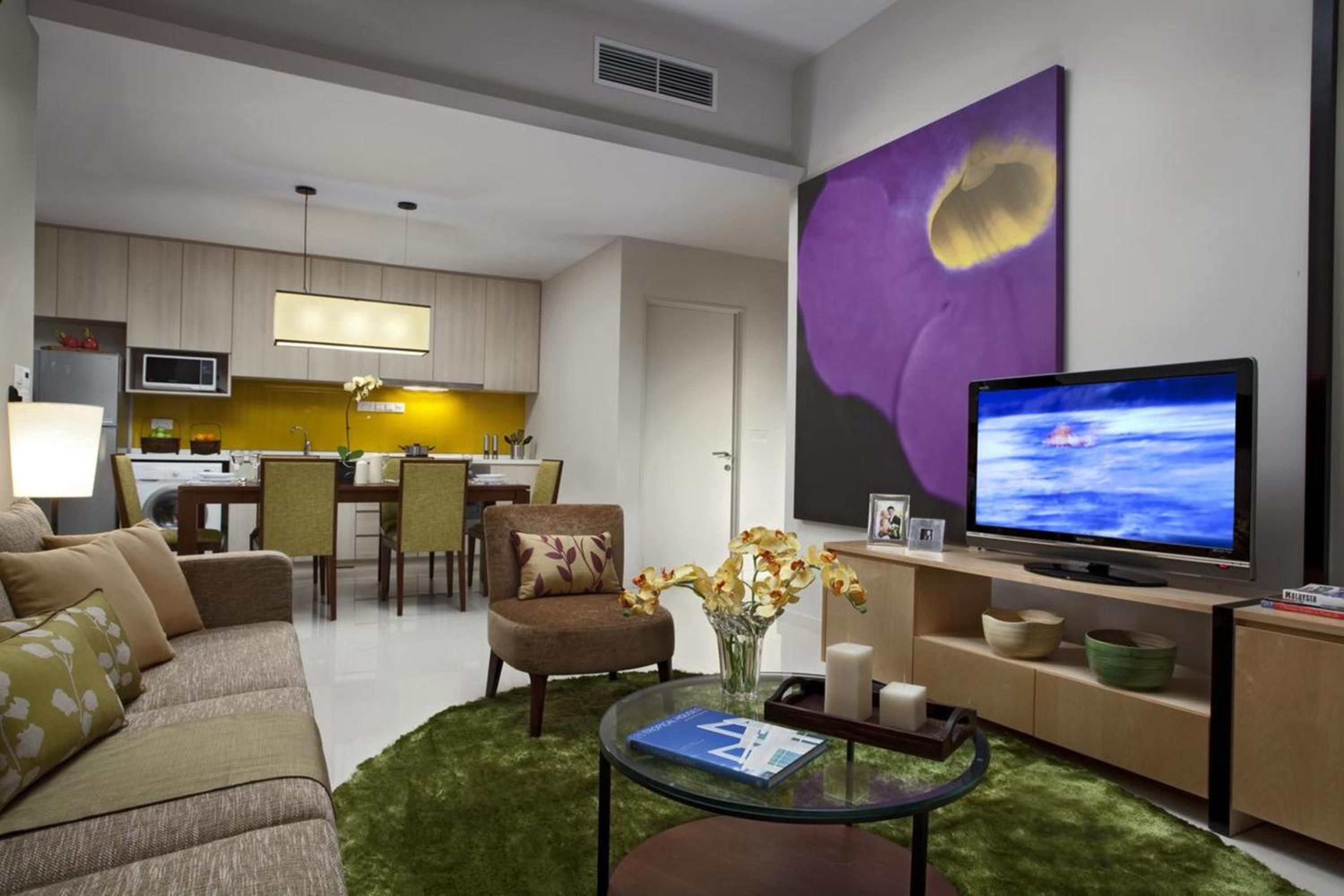 Three-Bedroom Premier thumbnail 6