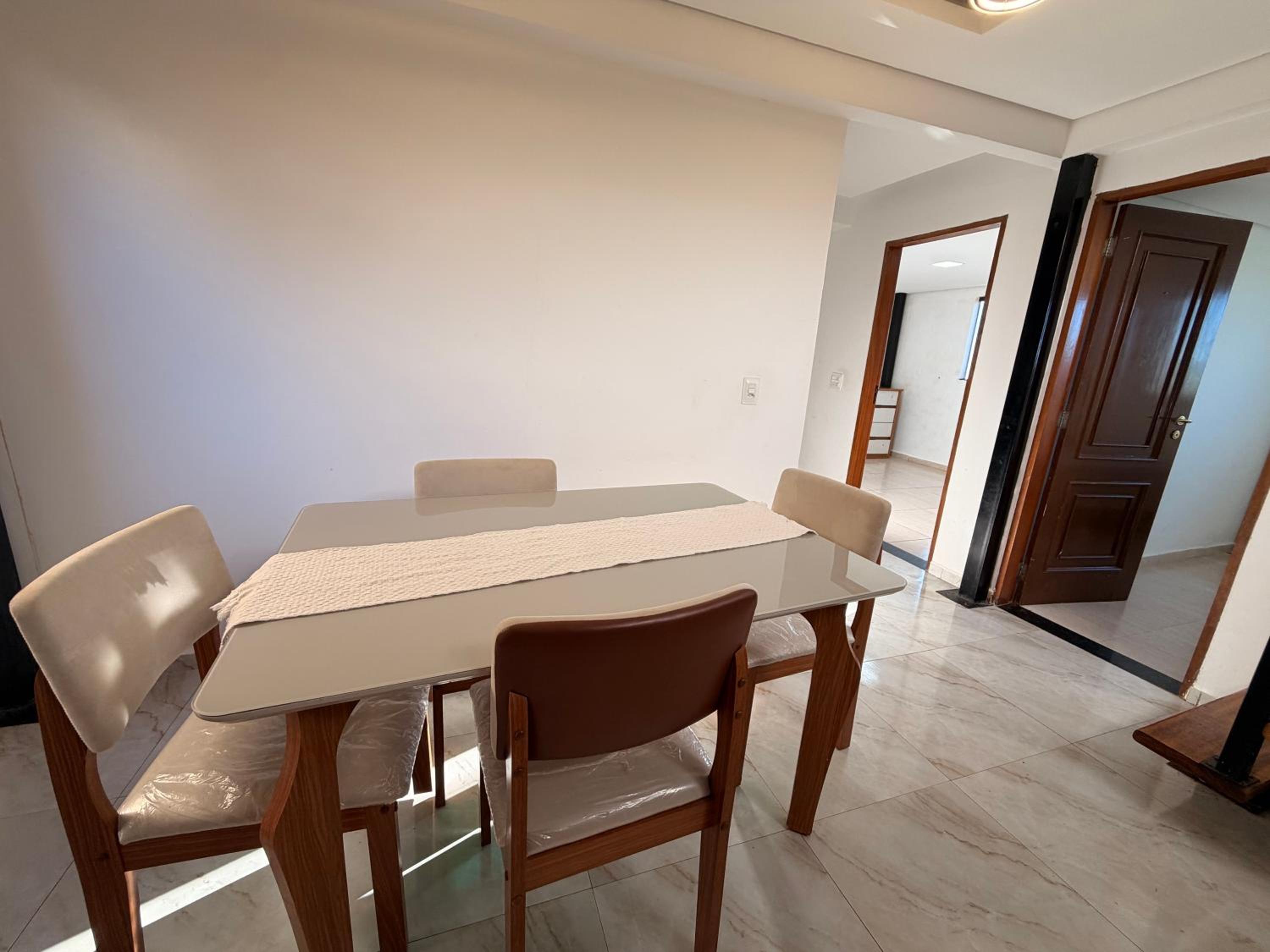 Three-Bedroom Apartment with Mountain View photo 3