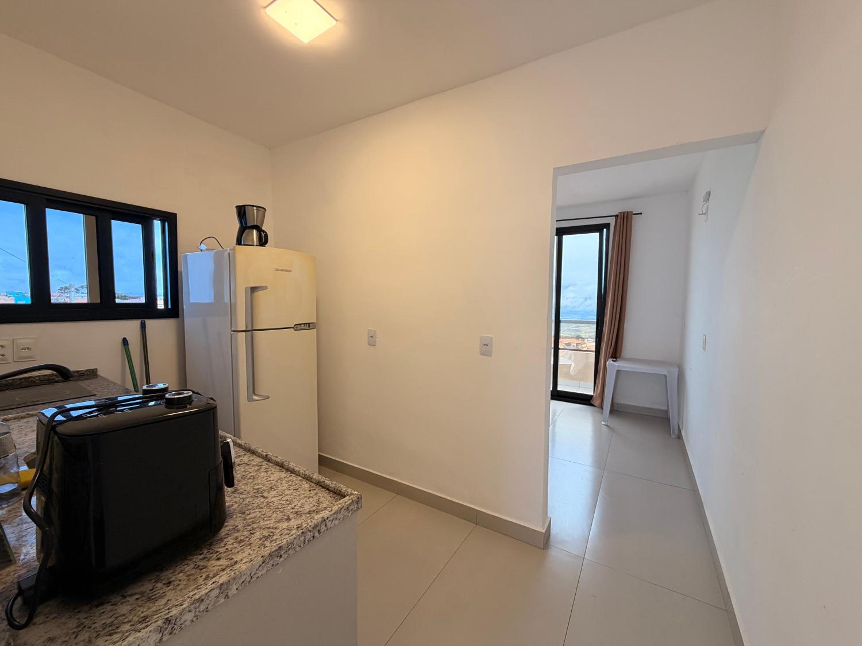 Studio Apartment with Balcony photo 3