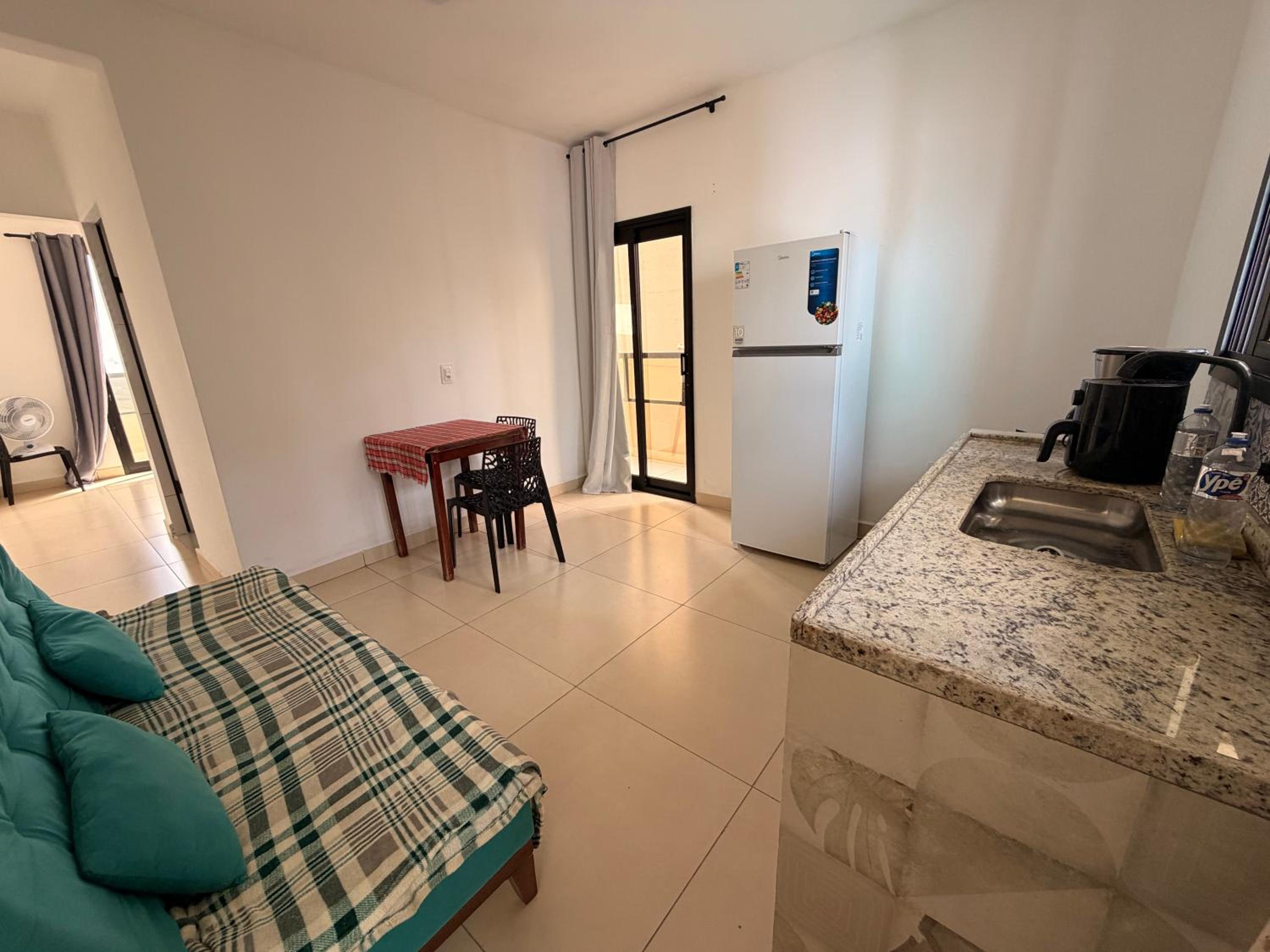 One-Bedroom Loft Apartment with Balcony photo 1