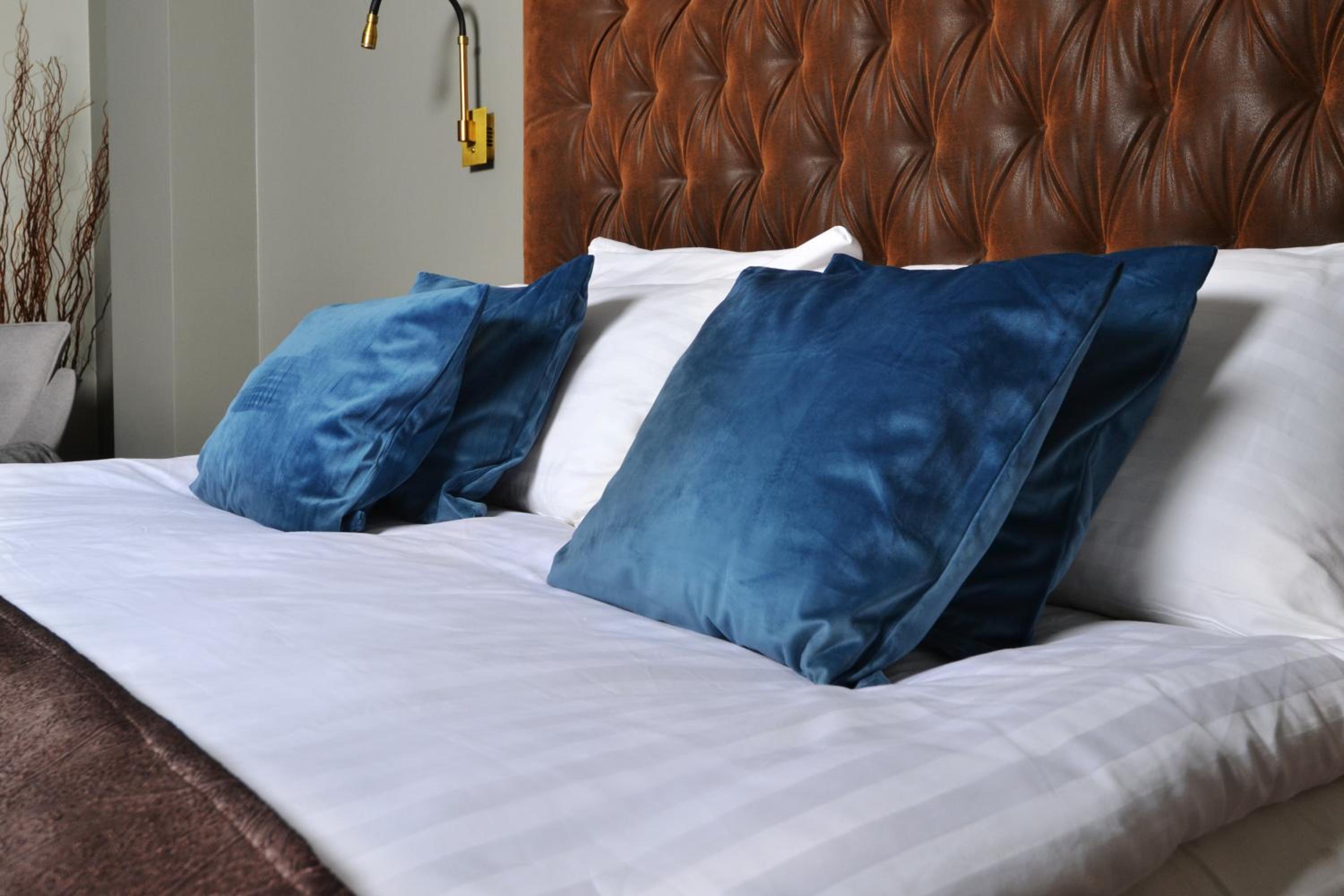 Twin Room with Spa Access