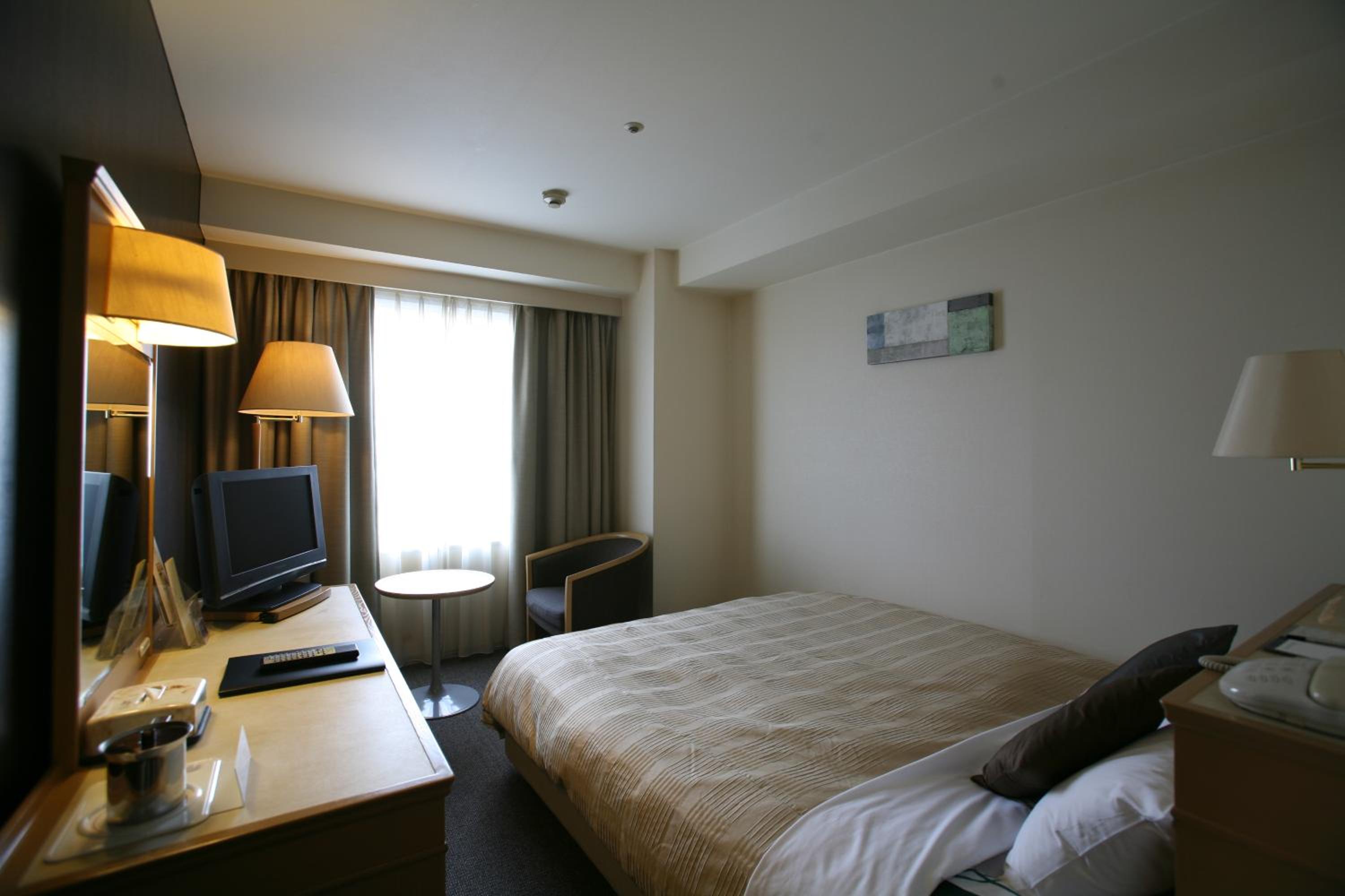 Double Room - Non-Smoking  - Photo 1