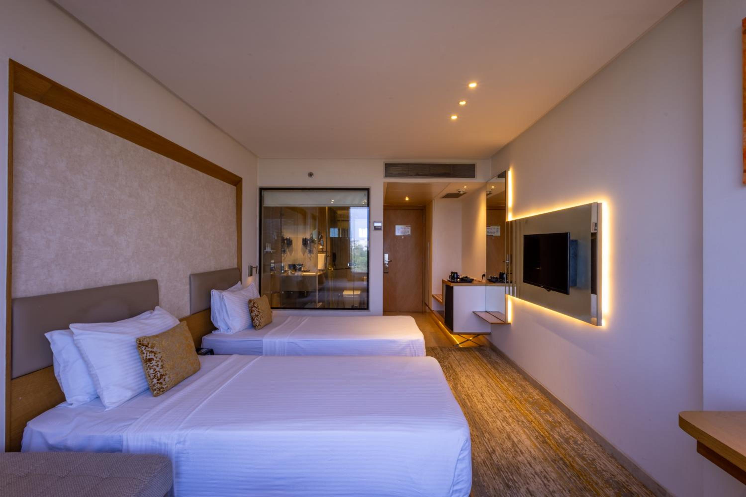 Twin Bed at Sayaji Vadodara