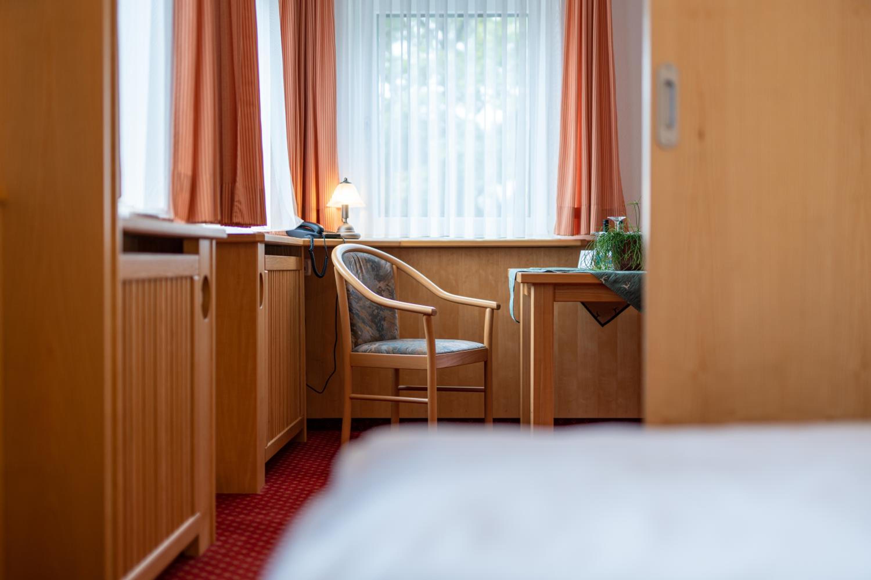 Single Room photo 2