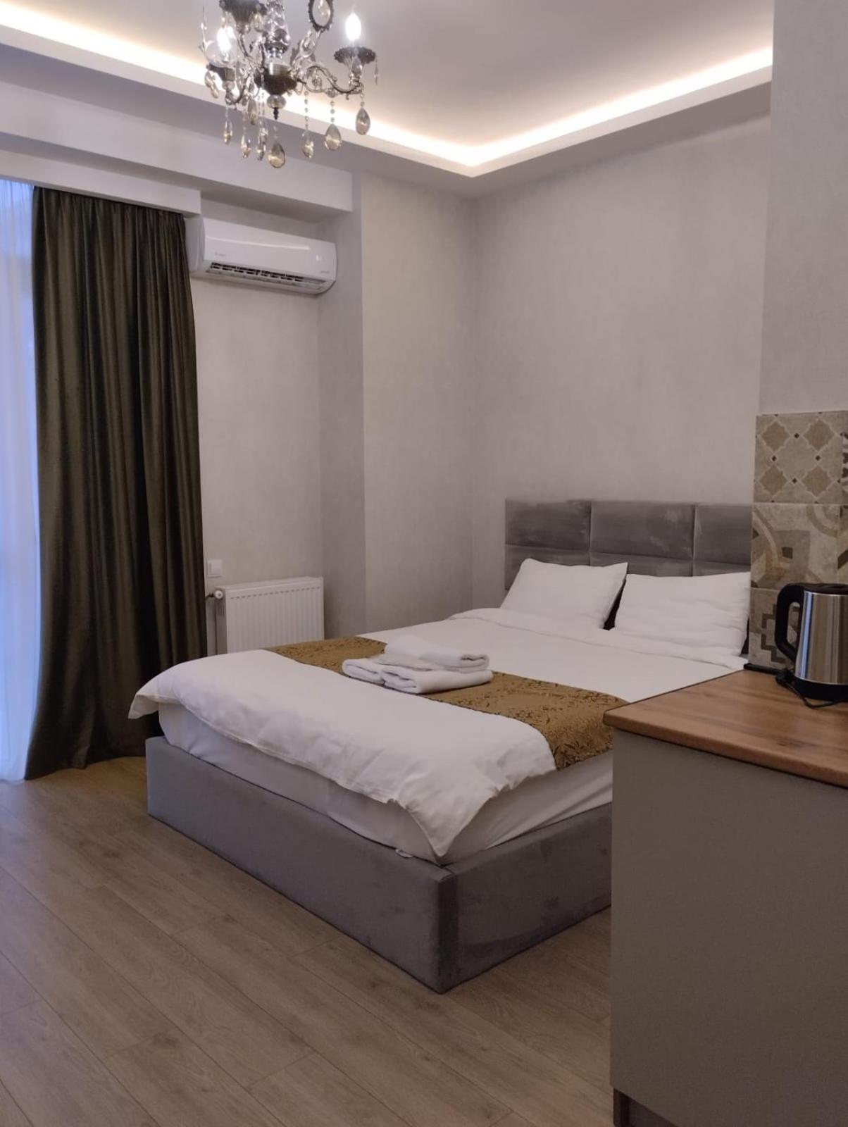 Double Room - Photo 5