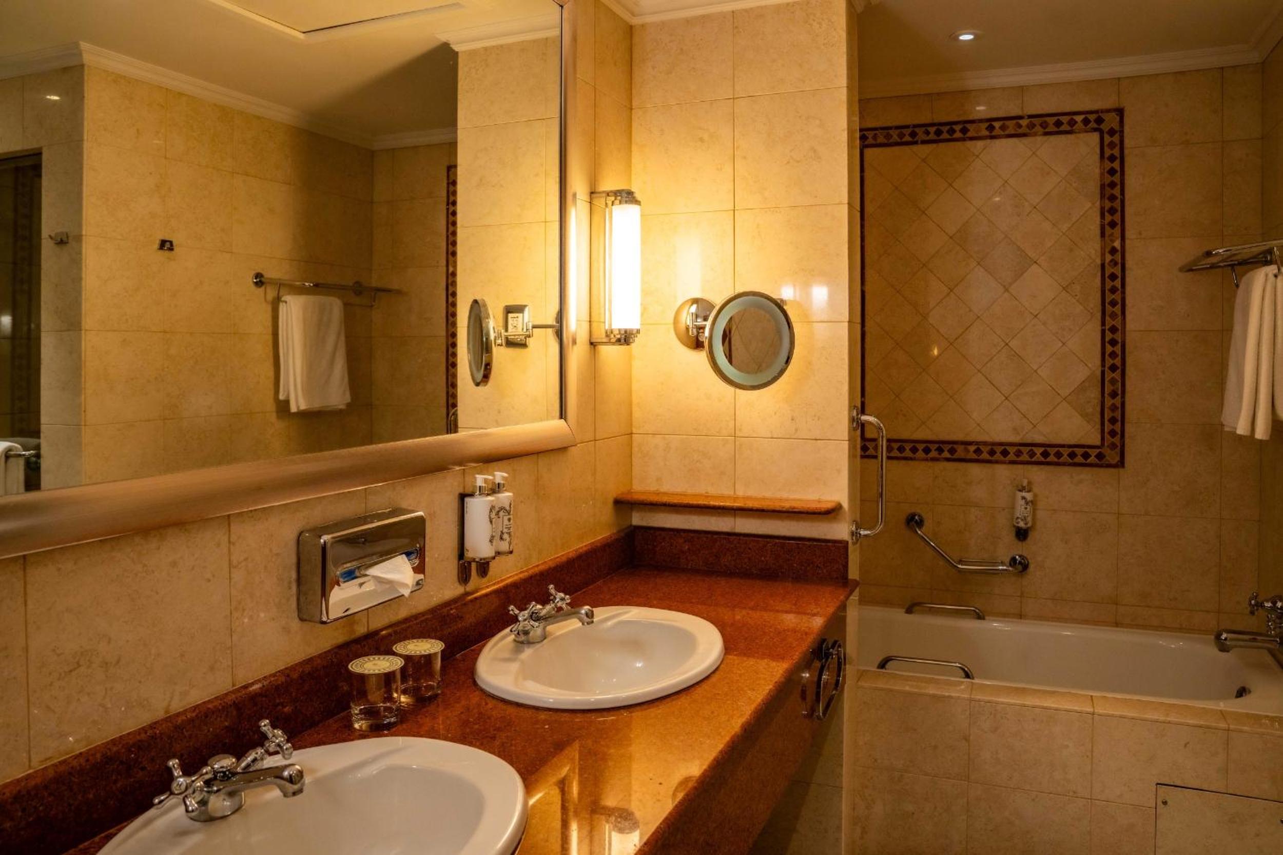 Deluxe Double Room - Photo 2