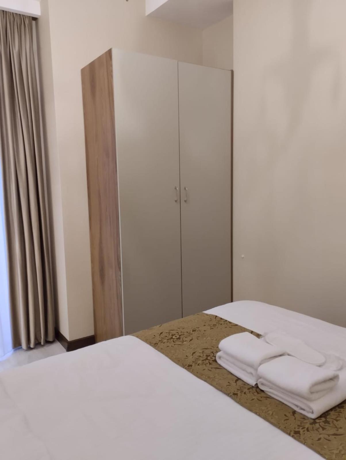 Suite - Photo 2