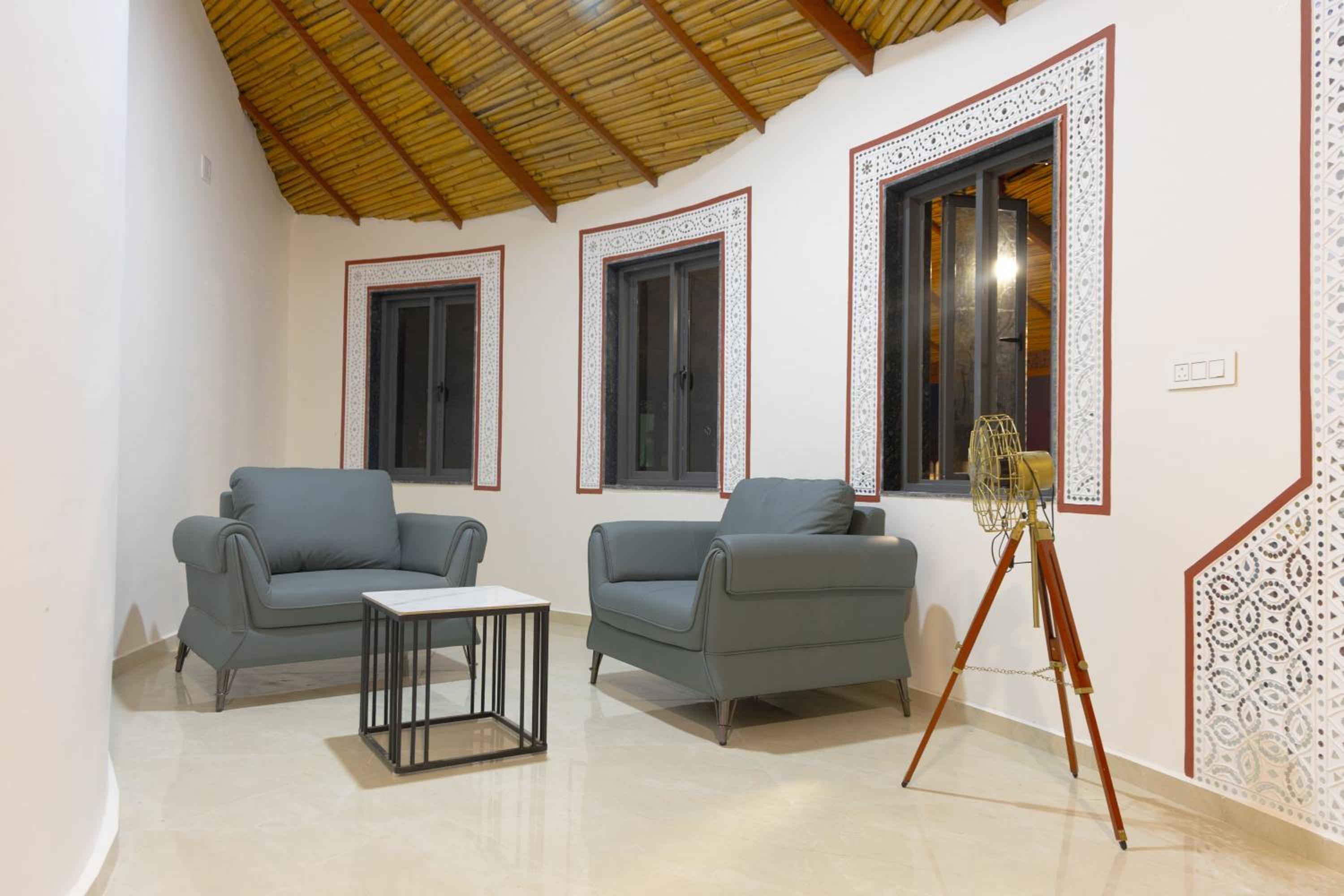 Double Room with Pool View photo 3